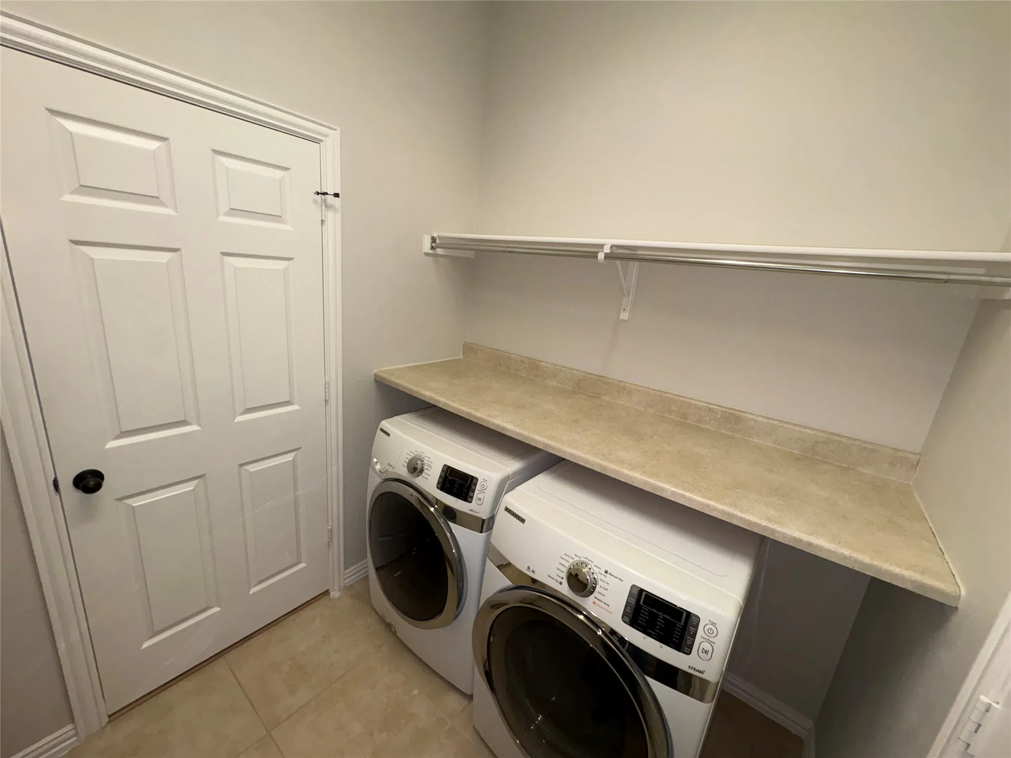 Single Family Residence For Rent in Kaufman County , 1006 Knoxbridge Road, Forney, Texas 75126, 5 Bedroom, 4 Bathroom, 2 Garage spaces, 3,842 Sqft, built in 2009, mls#21281852, Real Estate Agent in Forney, Homes For Rent in Kaufman county, Homes For Rent in Forney, Realtor in Forney Texas, Real Estate Brokerage Independent Realty Texas, Luminita Cordes Realtor
