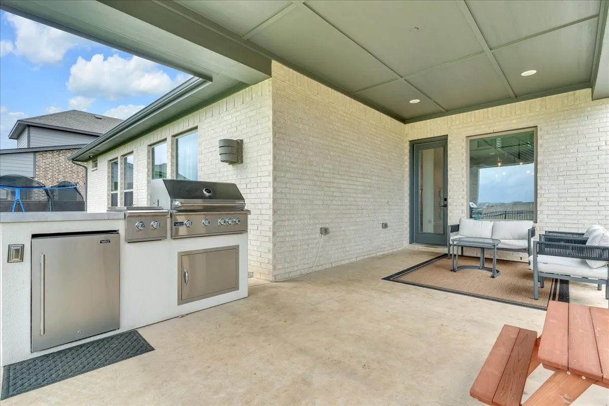 Single Family Residence For Sale in Johnson County , 1808 Cedar Bluff Parkway, Mansfield, Texas 76063, 4 Bedroom, 3 Bathroom, 3 Garage spaces, 3,444 Sqft, built in 2021, mls#21299332, Real Estate Agent in Mansfield, Homes For Sale in Johnson county, Homes For Sale in Mansfield, Realtor in Mansfield Texas, Real Estate Brokerage Independent Realty Texas, Luminita Cordes Realtor