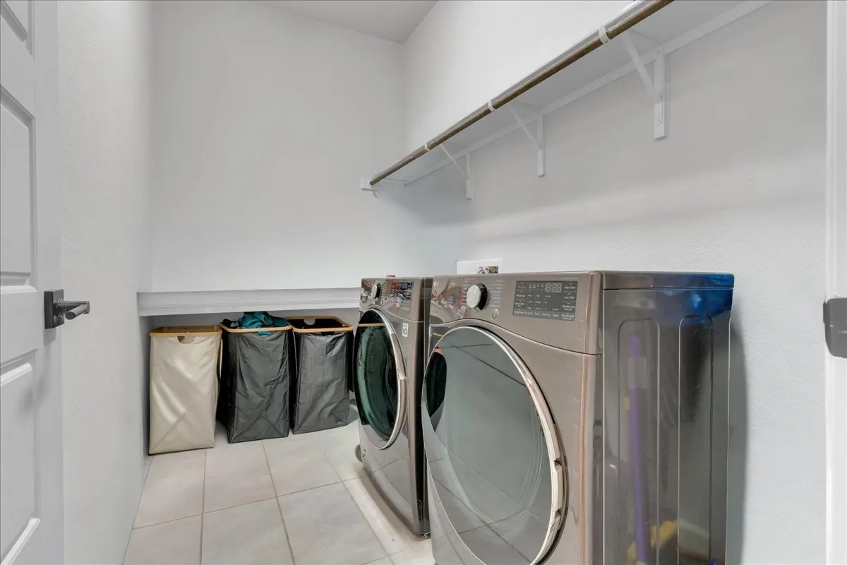 Single Family Residence For Sale in Johnson County , 1808 Cedar Bluff Parkway, Mansfield, Texas 76063, 4 Bedroom, 3 Bathroom, 3 Garage spaces, 3,444 Sqft, built in 2021, mls#21299332, Real Estate Agent in Mansfield, Homes For Sale in Johnson county, Homes For Sale in Mansfield, Realtor in Mansfield Texas, Real Estate Brokerage Independent Realty Texas, Luminita Cordes Realtor