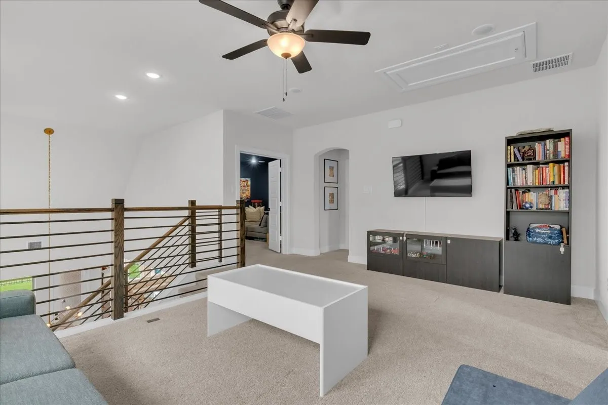 Single Family Residence For Sale in Johnson County , 1808 Cedar Bluff Parkway, Mansfield, Texas 76063, 4 Bedroom, 3 Bathroom, 3 Garage spaces, 3,444 Sqft, built in 2021, mls#21299332, Real Estate Agent in Mansfield, Homes For Sale in Johnson county, Homes For Sale in Mansfield, Realtor in Mansfield Texas, Real Estate Brokerage Independent Realty Texas, Luminita Cordes Realtor