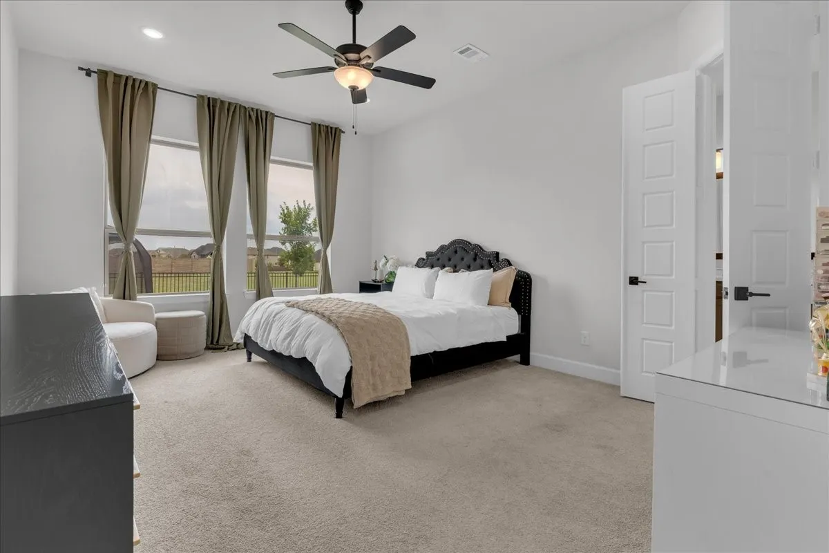 Single Family Residence For Sale in Johnson County , 1808 Cedar Bluff Parkway, Mansfield, Texas 76063, 4 Bedroom, 3 Bathroom, 3 Garage spaces, 3,444 Sqft, built in 2021, mls#21299332, Real Estate Agent in Mansfield, Homes For Sale in Johnson county, Homes For Sale in Mansfield, Realtor in Mansfield Texas, Real Estate Brokerage Independent Realty Texas, Luminita Cordes Realtor