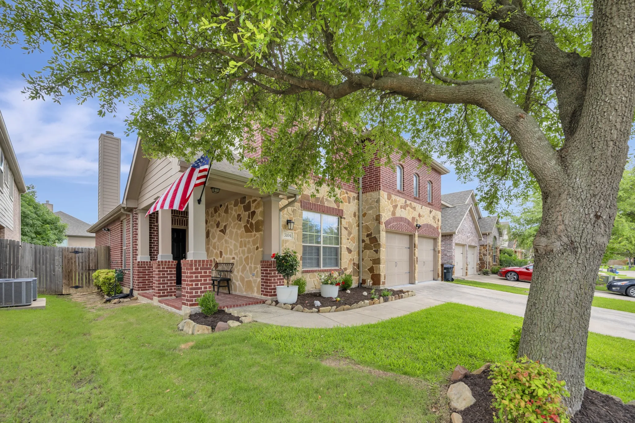 Single Family Residence For Sale in Collin County , 3104 Barkwood Drive, Mc Kinney, Texas 75071, 4 Bedroom, 3 Bathroom, 2 Garage spaces, 2,632 Sqft, built in 2008, mls#21293764, Real Estate Agent in Mc Kinney, Homes For Sale in Collin county, Homes For Sale in Mc Kinney, Realtor in Mc Kinney Texas, Real Estate Brokerage Independent Realty Texas, Luminita Cordes Realtor