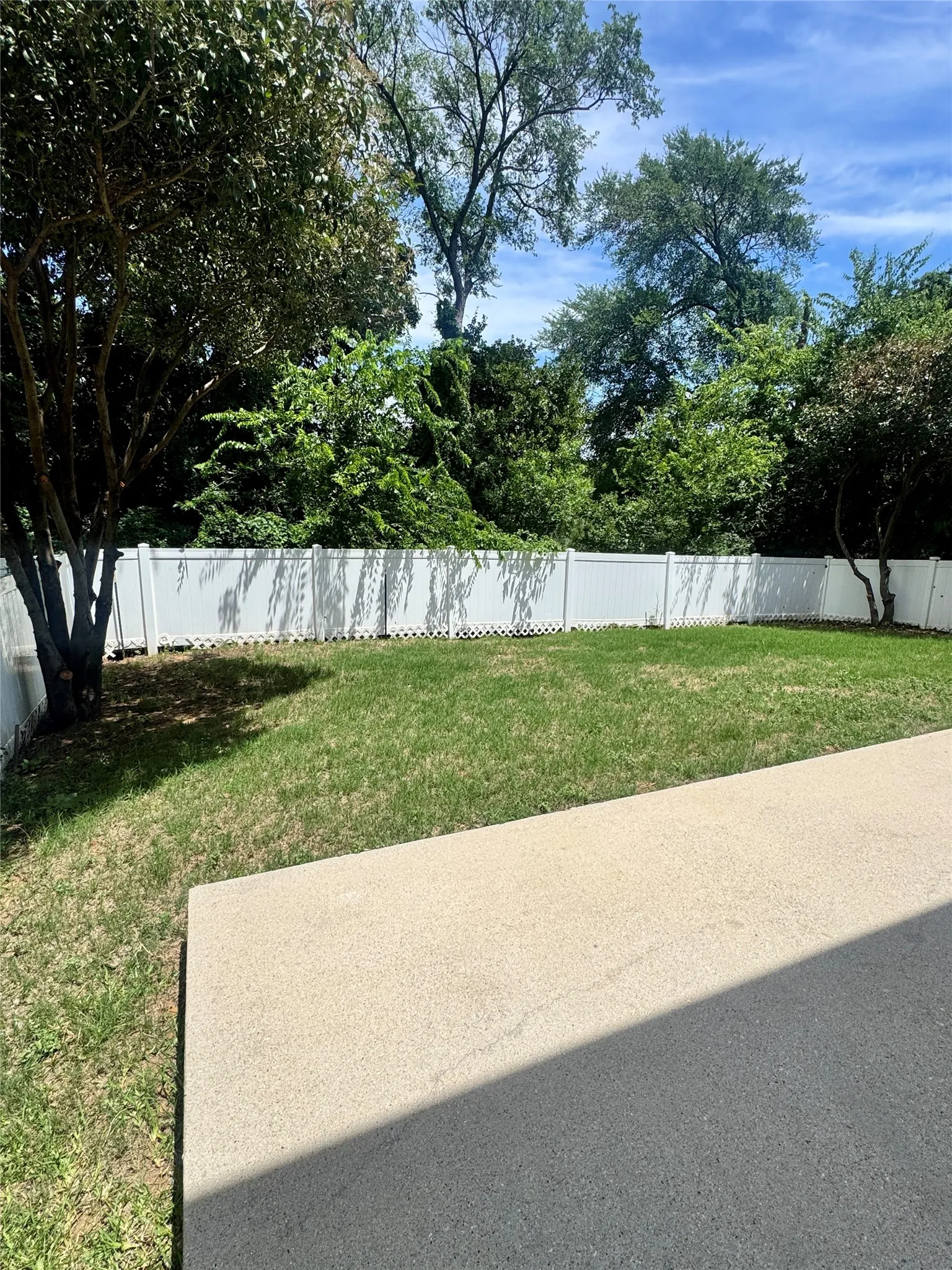 Single Family Residence For Sale in Denton County , 820 Vernon Drive, Providence Village, Texas 76227, 4 Bedroom, 3 Bathroom, 2 Garage spaces, 2,971 Sqft, built in 2006, Price $390,000, mls#21293801, Real Estate Agent in Providence Village, Homes For Sale in Denton county, Homes For Sale in Providence Village, Realtor in Providence Village Texas, Real Estate Brokerage Independent Realty Texas, Luminita Cordes Realtor