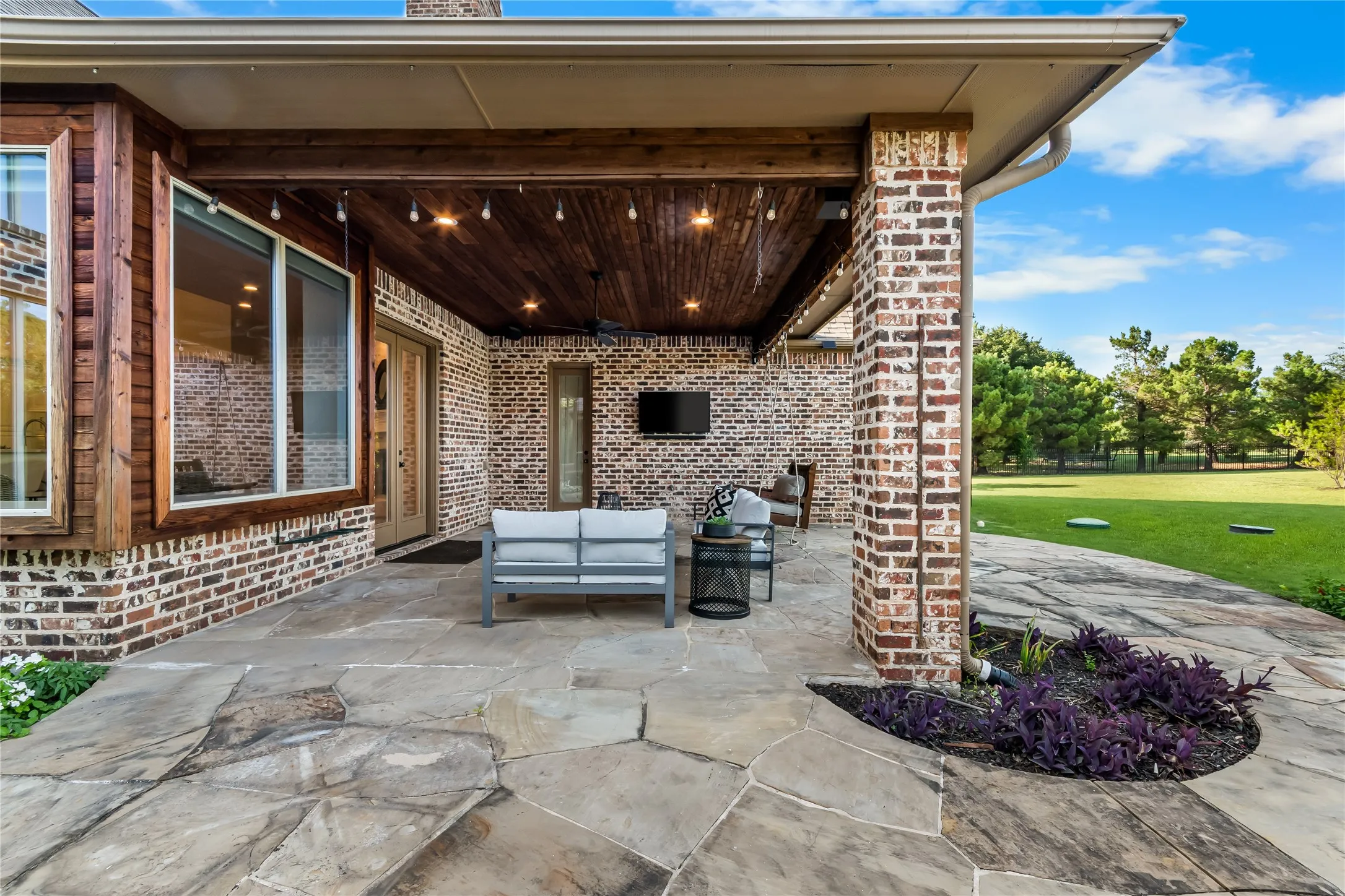 Single Family Residence For Sale in Collin County , 5420 Oak Bend Trail, Celina, Texas 75078, 4 Bedroom, 4 Bathroom, 3 Garage spaces, 3,713 Sqft, built in 2006, mls#21299168, Real Estate Agent in Celina, Homes For Sale in Collin county, Homes For Sale in Celina, Realtor in Celina Texas, Real Estate Brokerage Independent Realty Texas, Luminita Cordes Realtor