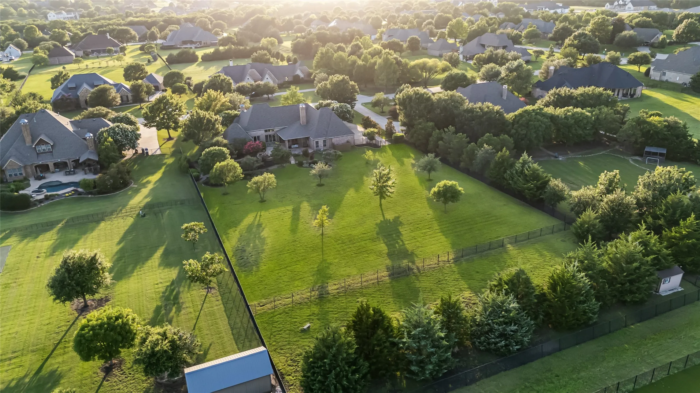 Single Family Residence For Sale in Collin County , 5420 Oak Bend Trail, Celina, Texas 75078, 4 Bedroom, 4 Bathroom, 3 Garage spaces, 3,713 Sqft, built in 2006, mls#21299168, Real Estate Agent in Celina, Homes For Sale in Collin county, Homes For Sale in Celina, Realtor in Celina Texas, Real Estate Brokerage Independent Realty Texas, Luminita Cordes Realtor