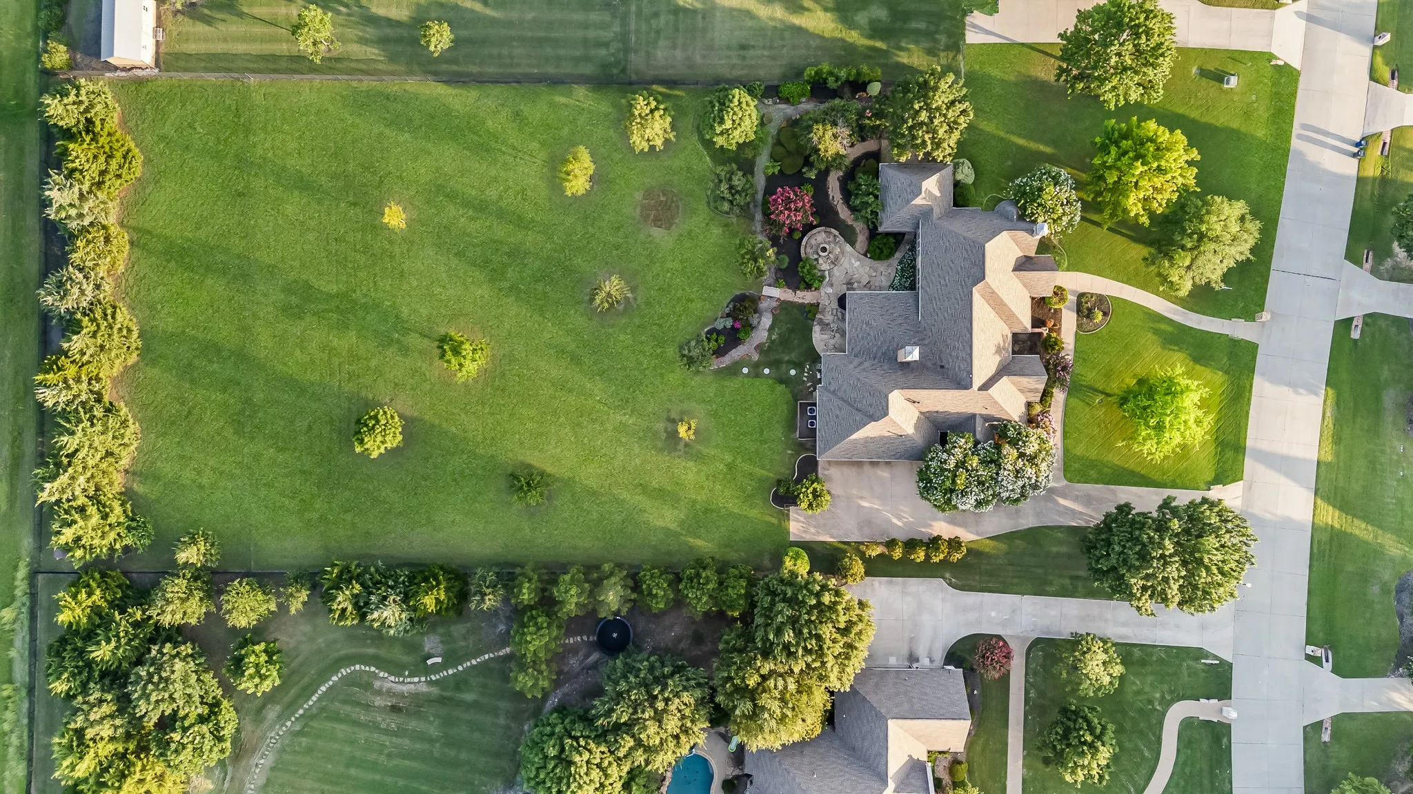 Single Family Residence For Sale in Collin County , 5420 Oak Bend Trail, Celina, Texas 75078, 4 Bedroom, 4 Bathroom, 3 Garage spaces, 3,713 Sqft, built in 2006, mls#21299168, Real Estate Agent in Celina, Homes For Sale in Collin county, Homes For Sale in Celina, Realtor in Celina Texas, Real Estate Brokerage Independent Realty Texas, Luminita Cordes Realtor