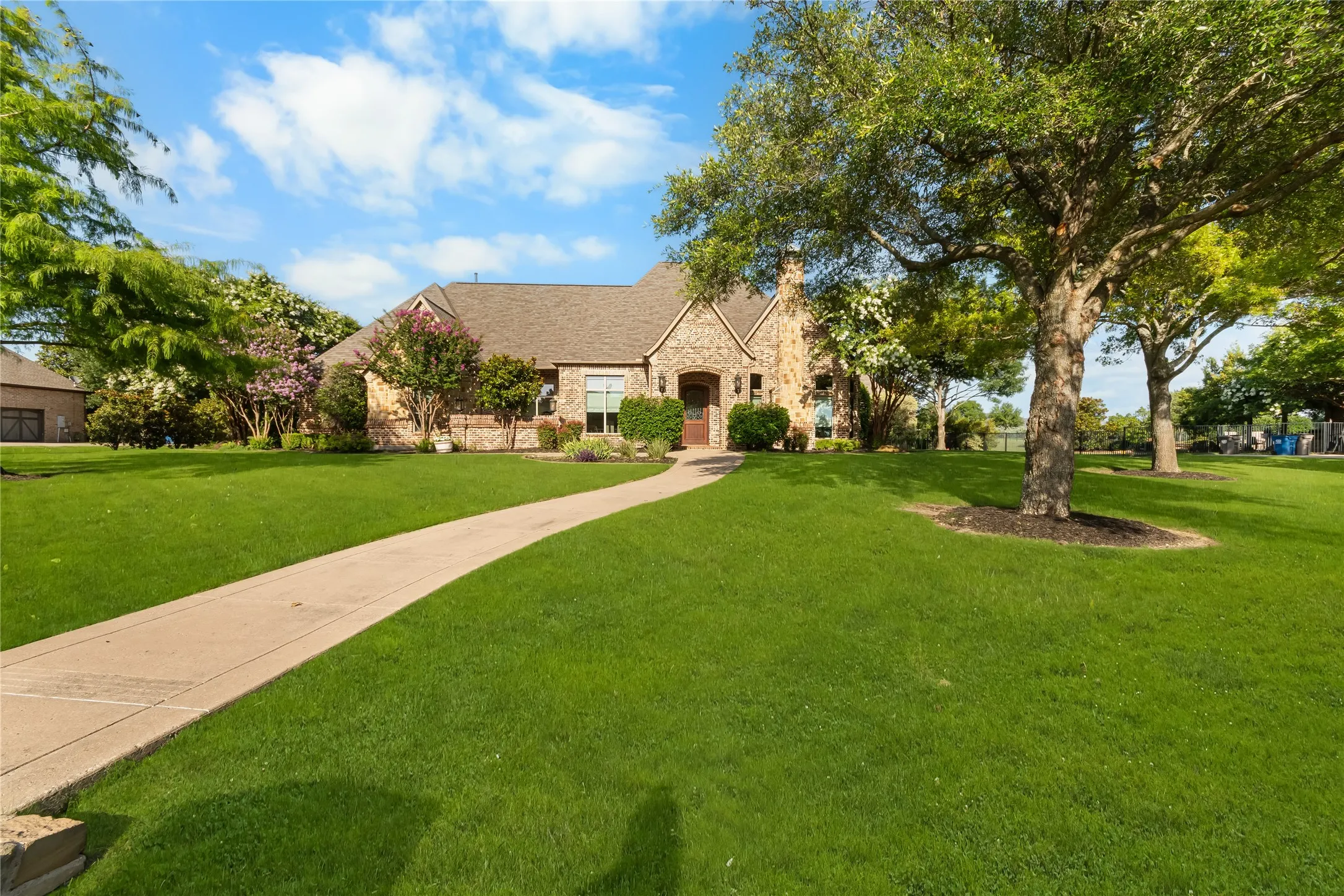 Single Family Residence For Sale in Collin County , 5420 Oak Bend Trail, Celina, Texas 75078, 4 Bedroom, 4 Bathroom, 3 Garage spaces, 3,713 Sqft, built in 2006, mls#21299168, Real Estate Agent in Celina, Homes For Sale in Collin county, Homes For Sale in Celina, Realtor in Celina Texas, Real Estate Brokerage Independent Realty Texas, Luminita Cordes Realtor