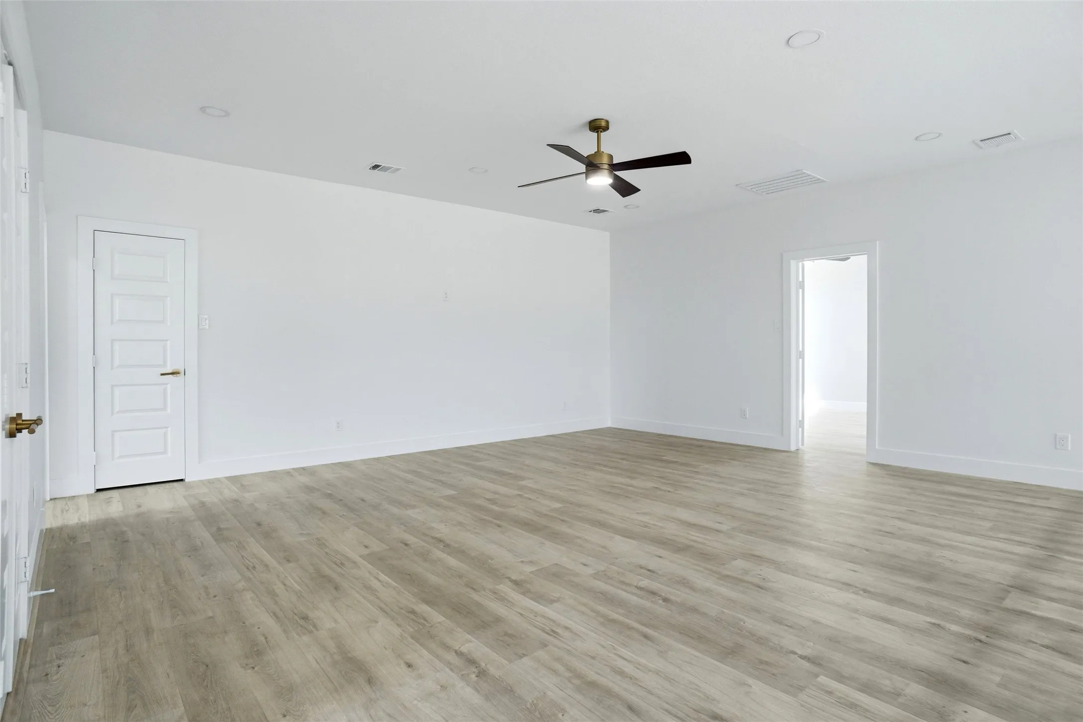 Single Family Residence For Rent in Tarrant County , 400 Hideaway Court, Euless, Texas 76039, 5 Bedroom, 5 Bathroom, 2 Garage spaces, 2,981 Sqft, built in 2026, mls#21304422, Real Estate Agent in Euless, Homes For Rent in Tarrant county, Homes For Rent in Euless, Realtor in Euless Texas, Real Estate Brokerage Independent Realty Texas, Luminita Cordes Realtor