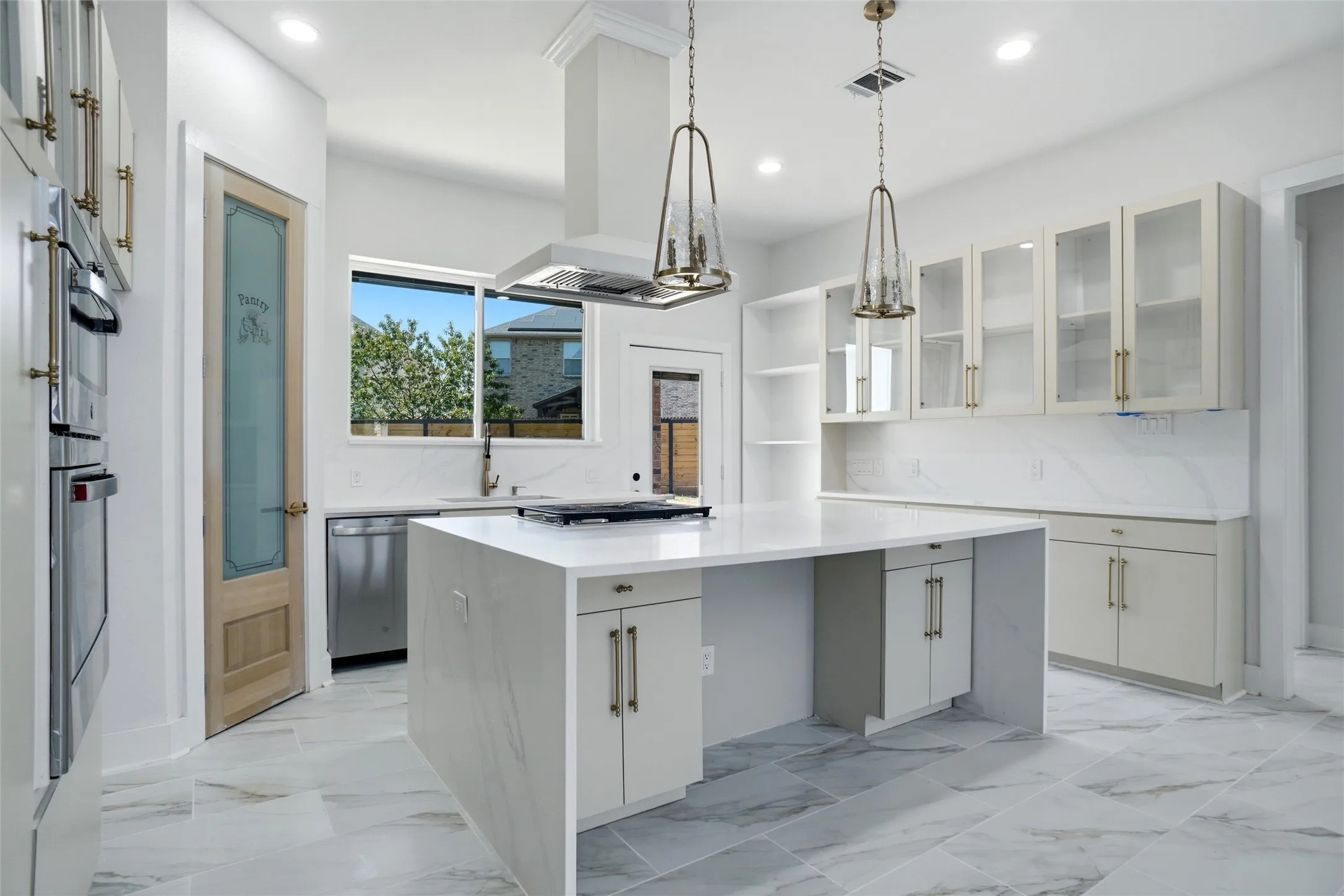 Single Family Residence For Rent in Tarrant County , 400 Hideaway Court, Euless, Texas 76039, 5 Bedroom, 5 Bathroom, 2 Garage spaces, 2,981 Sqft, built in 2026, mls#21304422, Real Estate Agent in Euless, Homes For Rent in Tarrant county, Homes For Rent in Euless, Realtor in Euless Texas, Real Estate Brokerage Independent Realty Texas, Luminita Cordes Realtor
