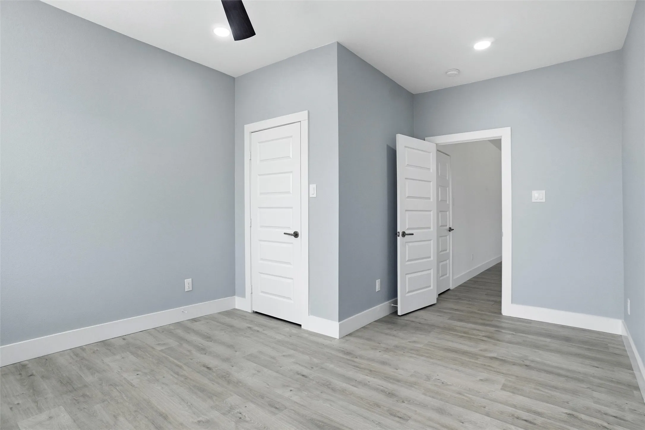 Single Family Residence For Rent in Tarrant County , 400 Hideaway Court, Euless, Texas 76039, 5 Bedroom, 5 Bathroom, 2 Garage spaces, 2,981 Sqft, built in 2026, mls#21304422, Real Estate Agent in Euless, Homes For Rent in Tarrant county, Homes For Rent in Euless, Realtor in Euless Texas, Real Estate Brokerage Independent Realty Texas, Luminita Cordes Realtor