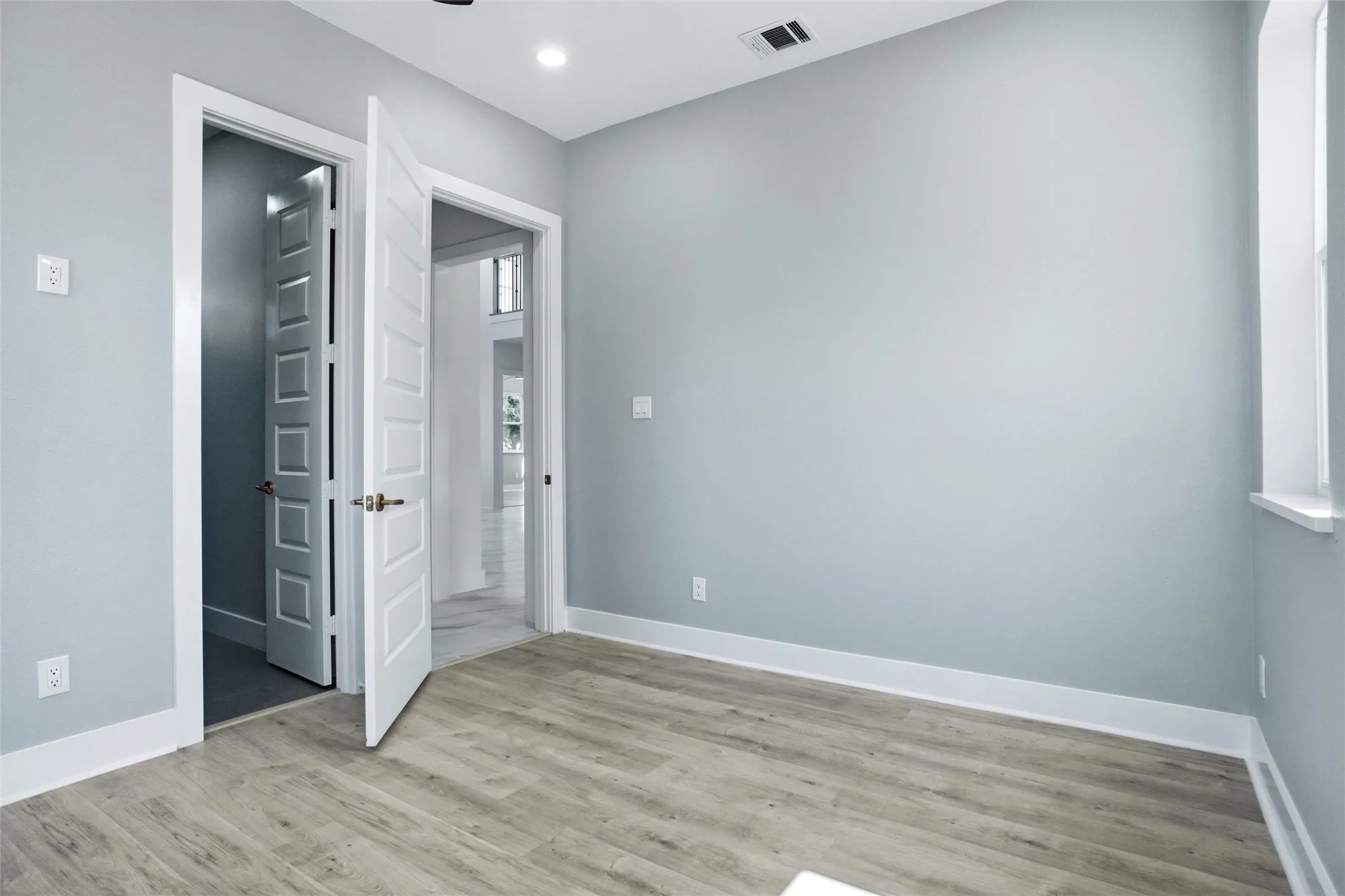 Single Family Residence For Rent in Tarrant County , 400 Hideaway Court, Euless, Texas 76039, 5 Bedroom, 5 Bathroom, 2 Garage spaces, 2,981 Sqft, built in 2026, mls#21304422, Real Estate Agent in Euless, Homes For Rent in Tarrant county, Homes For Rent in Euless, Realtor in Euless Texas, Real Estate Brokerage Independent Realty Texas, Luminita Cordes Realtor