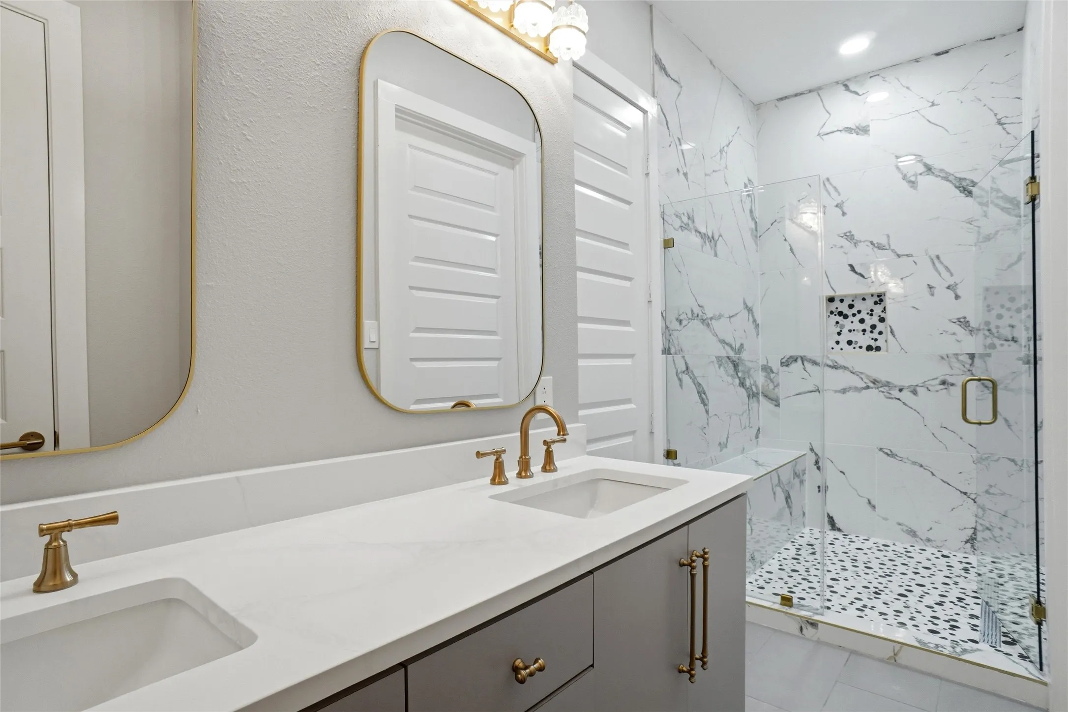 Single Family Residence For Rent in Tarrant County , 400 Hideaway Court, Euless, Texas 76039, 5 Bedroom, 5 Bathroom, 2 Garage spaces, 2,981 Sqft, built in 2026, mls#21304422, Real Estate Agent in Euless, Homes For Rent in Tarrant county, Homes For Rent in Euless, Realtor in Euless Texas, Real Estate Brokerage Independent Realty Texas, Luminita Cordes Realtor