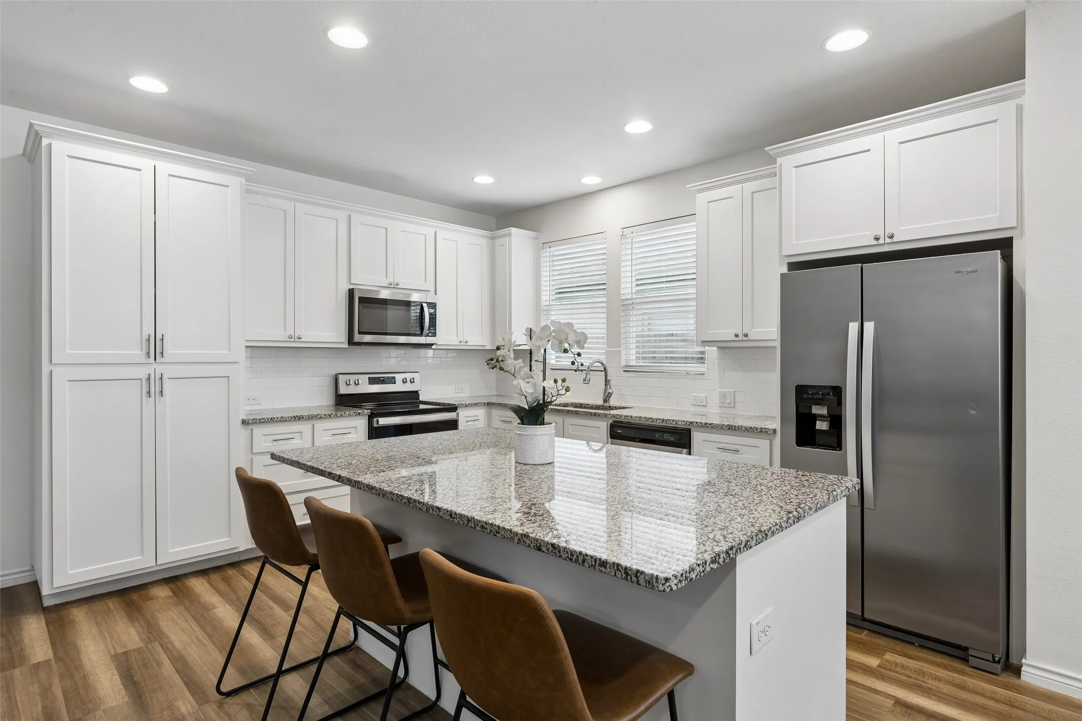 Single Family Residence For Sale in Tarrant County , 2941 Gordon Avenue, Fort Worth, Texas 76110, 3 Bedrooms, 4 Bathrooms, Garage spaces, 2,480 Sqft, built in 2019, Price $625,000, mls#21303404, Real Estate Agent in Fort Worth, Homes For Sale in Tarrant county, Homes For Sale in Fort Worth, Realtor in Fort Worth Texas, Real Estate Brokerage Independent Realty Texas, Luminita Cordes Realtor