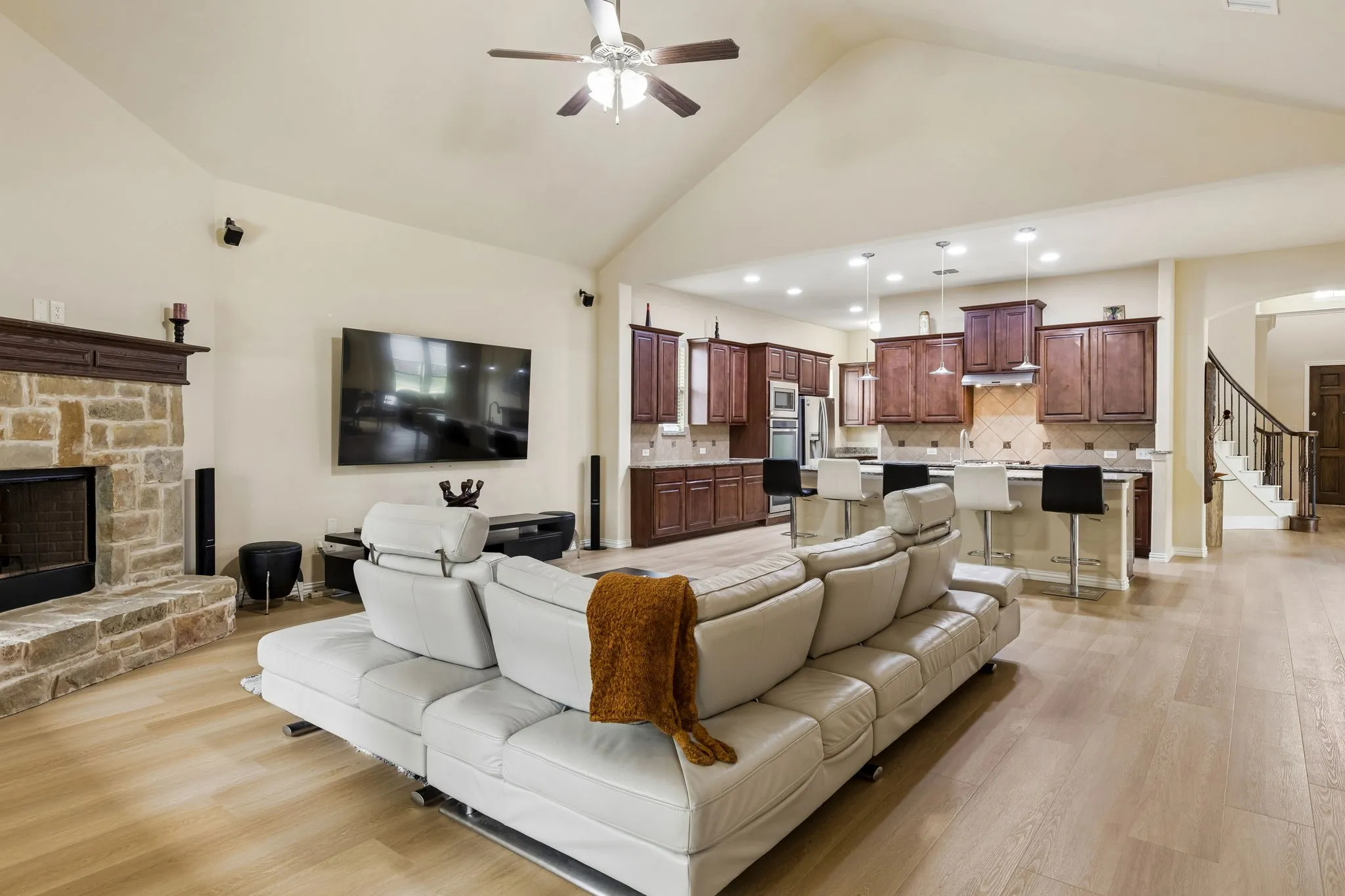 Single Family Residence For Sale in Rockwall County , 302 Phillips Court, Fate, Texas 75087, 4 Bedroom, 3 Bathroom, 3 Garage spaces, 3,426 Sqft, built in 2013, mls#21296056, Real Estate Agent in Fate, Homes For Sale in Rockwall county, Homes For Sale in Fate, Realtor in Fate Texas, Real Estate Brokerage Independent Realty Texas, Luminita Cordes Realtor