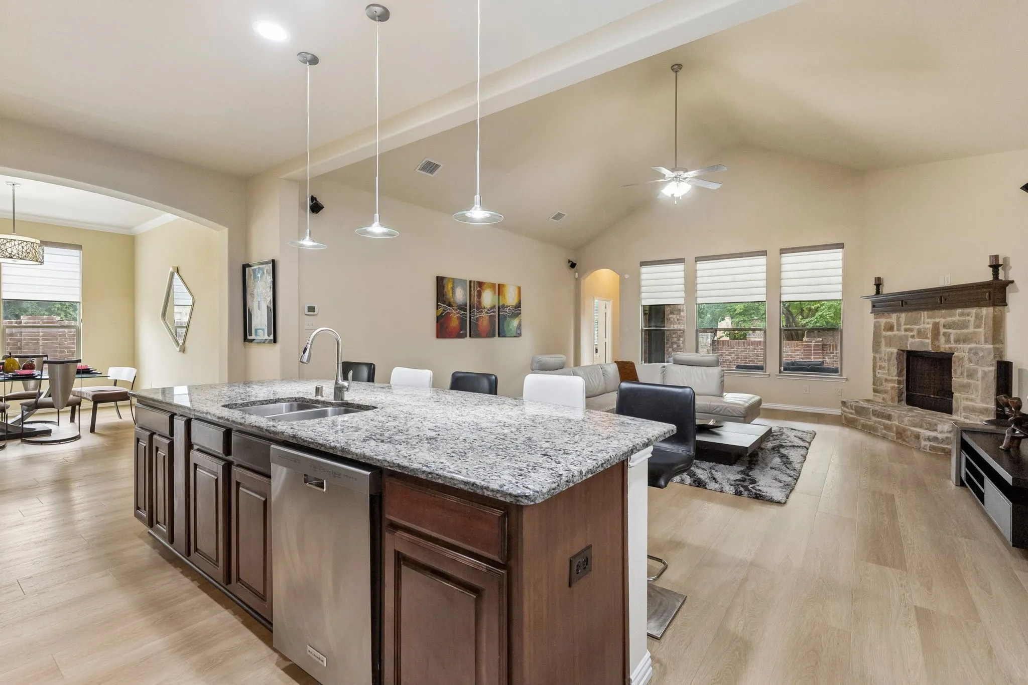 Single Family Residence For Sale in Rockwall County , 302 Phillips Court, Fate, Texas 75087, 4 Bedroom, 3 Bathroom, 3 Garage spaces, 3,426 Sqft, built in 2013, mls#21296056, Real Estate Agent in Fate, Homes For Sale in Rockwall county, Homes For Sale in Fate, Realtor in Fate Texas, Real Estate Brokerage Independent Realty Texas, Luminita Cordes Realtor
