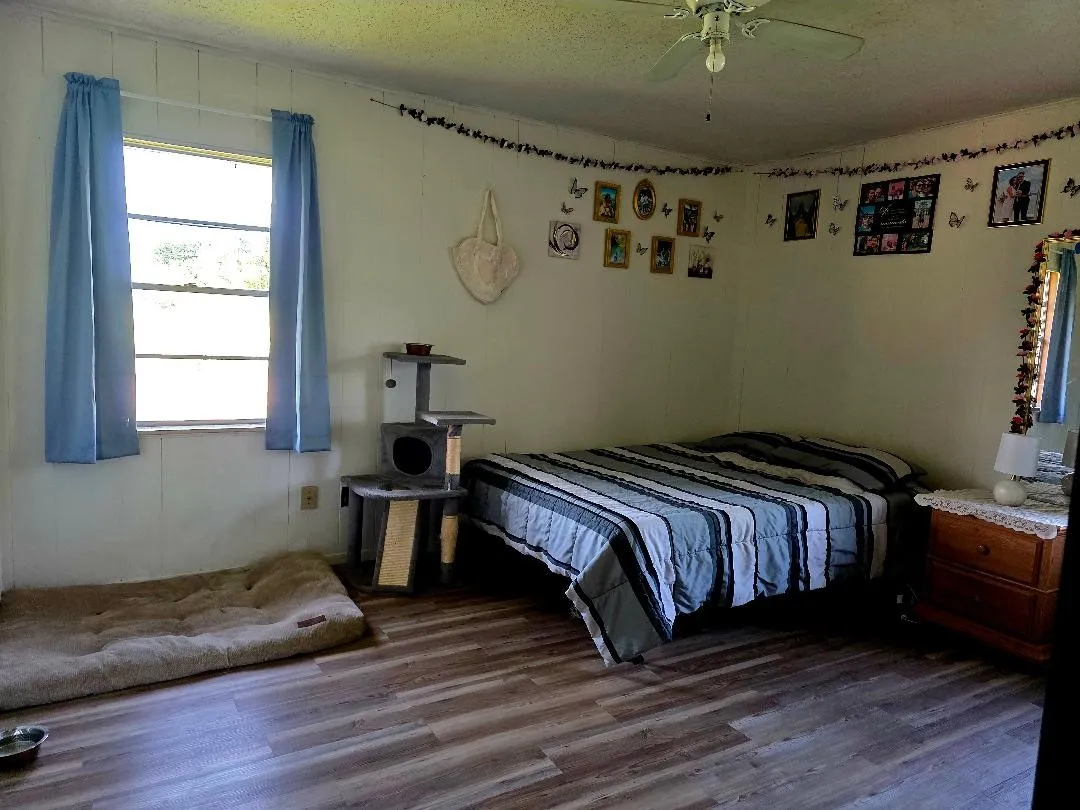 Single Family Residence For Sale in Limestone County , 602 Hewitt Street, Groesbeck, Texas 76642, 3 Bedroom, 1 Bathroom, Garage spaces, 1,200 Sqft, built in 1981, mls#21298980, Real Estate Agent in Groesbeck, Homes For Sale in Limestone county, Homes For Sale in Groesbeck, Realtor in Groesbeck Texas, Real Estate Brokerage Independent Realty Texas, Luminita Cordes Realtor