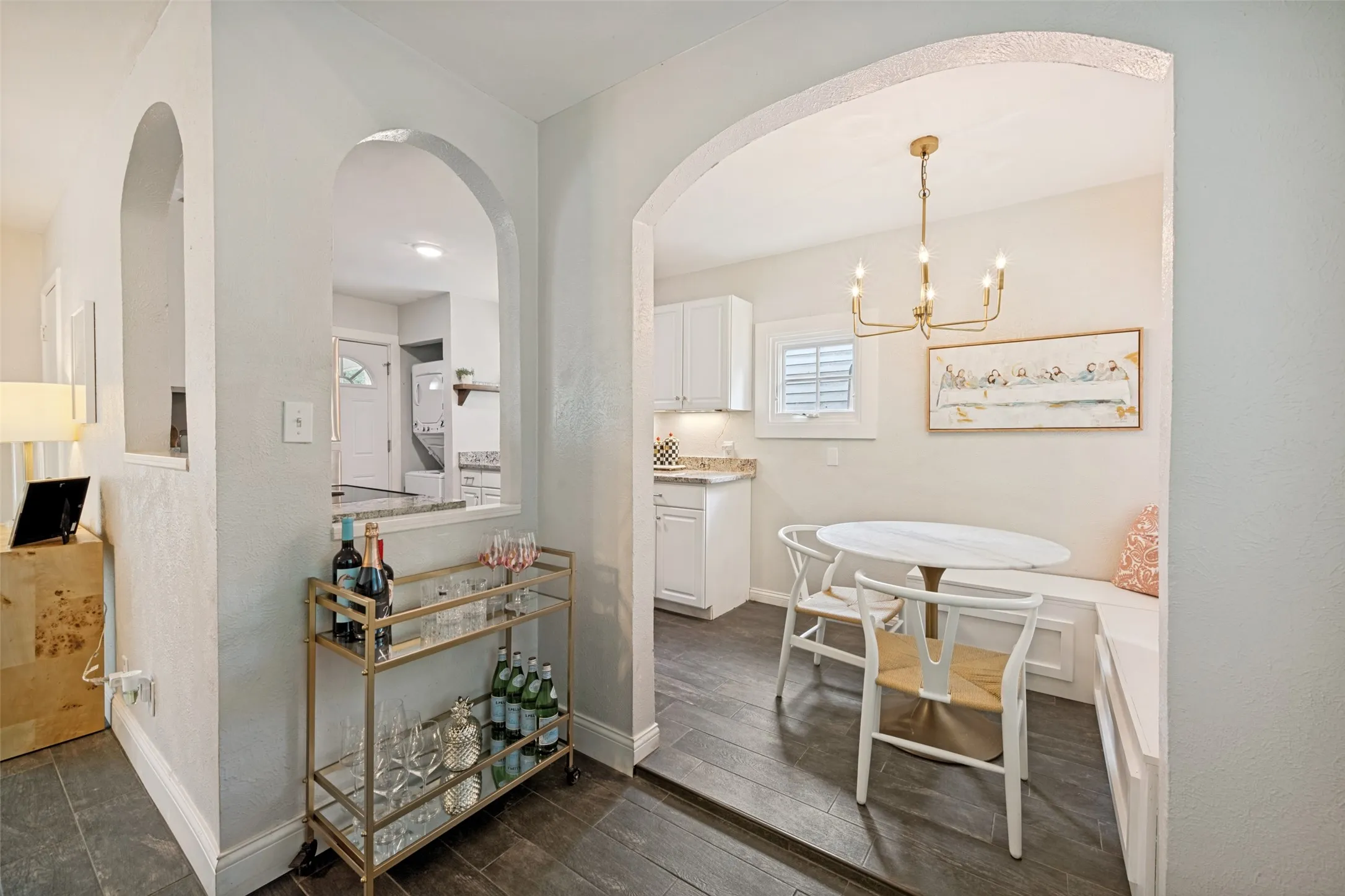 Single Family Residence For Sale in Tarrant County , 4504 Geddes Avenue, Fort Worth, Texas 76107, 2 Bedroom, 1 Bathroom, Garage spaces, 882 Sqft, built in 1952, Price $274,900, mls#21304309, Real Estate Agent in Fort Worth, Homes For Sale in Tarrant county, Homes For Sale in Fort Worth, Realtor in Fort Worth Texas, Real Estate Brokerage Independent Realty Texas, Luminita Cordes Realtor