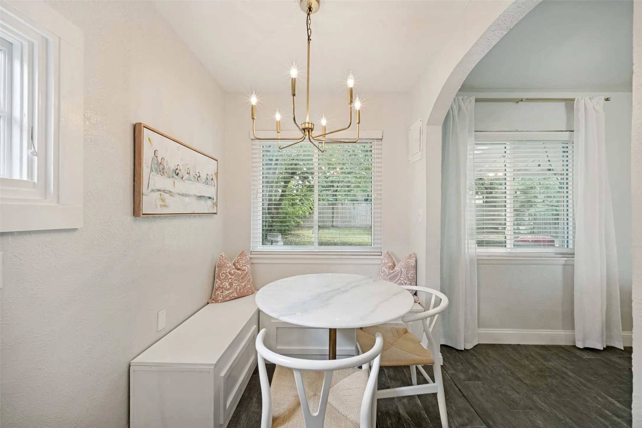 Single Family Residence For Sale in Tarrant County , 4504 Geddes Avenue, Fort Worth, Texas 76107, 2 Bedroom, 1 Bathroom, Garage spaces, 882 Sqft, built in 1952, Price $274,900, mls#21304309, Real Estate Agent in Fort Worth, Homes For Sale in Tarrant county, Homes For Sale in Fort Worth, Realtor in Fort Worth Texas, Real Estate Brokerage Independent Realty Texas, Luminita Cordes Realtor