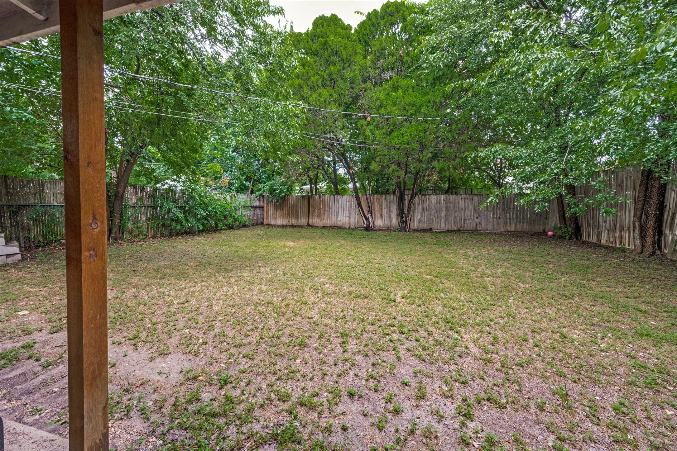 Single Family Residence For Sale in Tarrant County , 4504 Geddes Avenue, Fort Worth, Texas 76107, 2 Bedroom, 1 Bathroom, Garage spaces, 882 Sqft, built in 1952, Price $274,900, mls#21304309, Real Estate Agent in Fort Worth, Homes For Sale in Tarrant county, Homes For Sale in Fort Worth, Realtor in Fort Worth Texas, Real Estate Brokerage Independent Realty Texas, Luminita Cordes Realtor