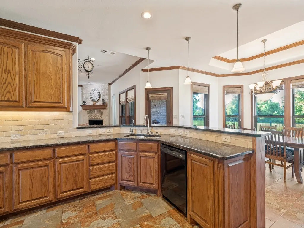 Single Family Residence For Sale in Collin County , 2860 Forest Drive, Celina, Texas 75009, 3 Bedroom, 3 Bathroom, 3 Garage spaces, 2,324 Sqft, built in 2008, mls#21304136, Real Estate Agent in Celina, Homes For Sale in Collin county, Homes For Sale in Celina, Realtor in Celina Texas, Real Estate Brokerage Independent Realty Texas, Luminita Cordes Realtor