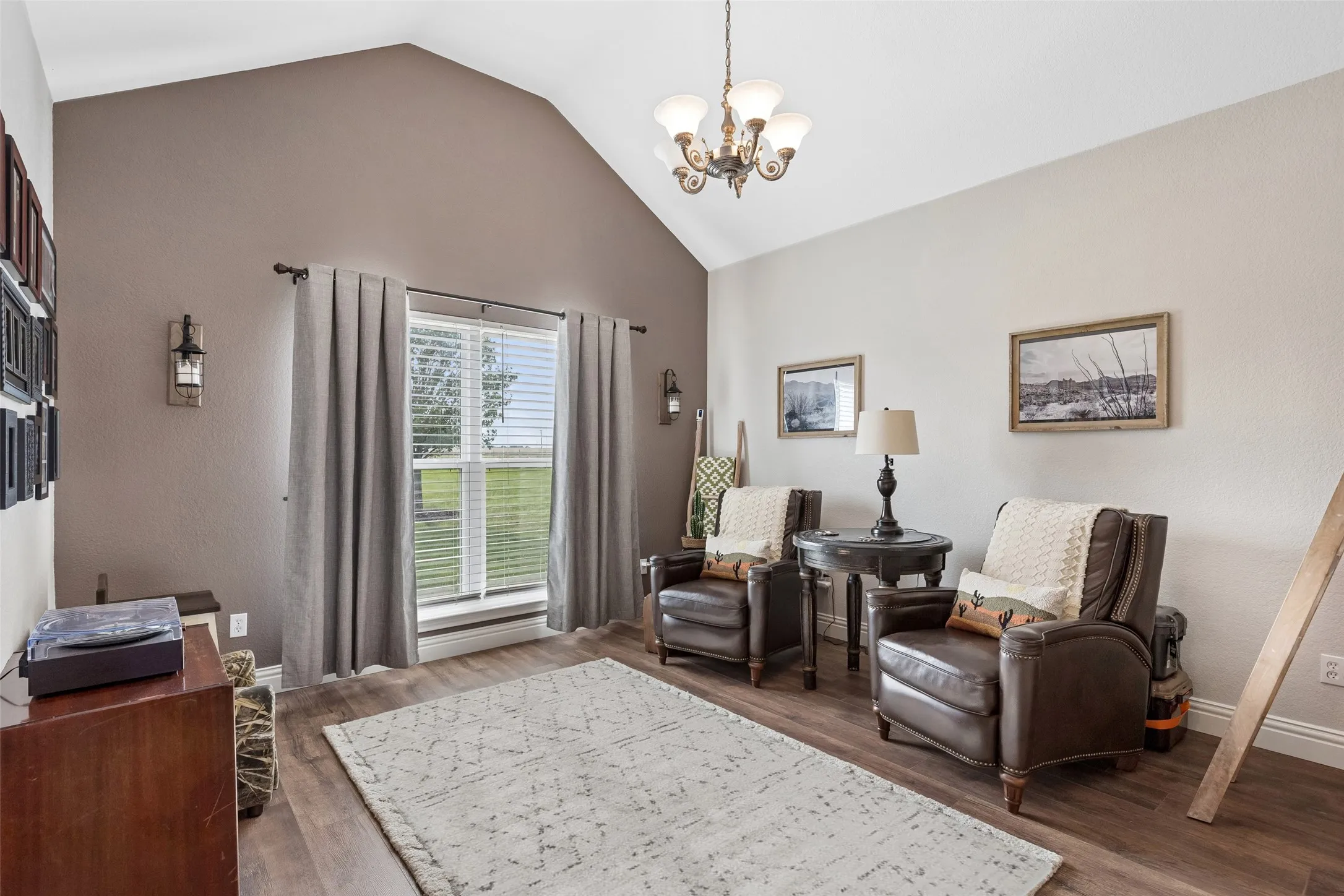 Single Family Residence For Sale in Fannin County , 8677 Fm 1553, Leonard, Texas 75452, 4 Bedroom, 3 Bathroom, 2 Garage spaces, 3,075 Sqft, built in 2019, mls#21288415, Real Estate Agent in Leonard, Homes For Sale in Fannin county, Homes For Sale in Leonard, Realtor in Leonard Texas, Real Estate Brokerage Independent Realty Texas, Luminita Cordes Realtor