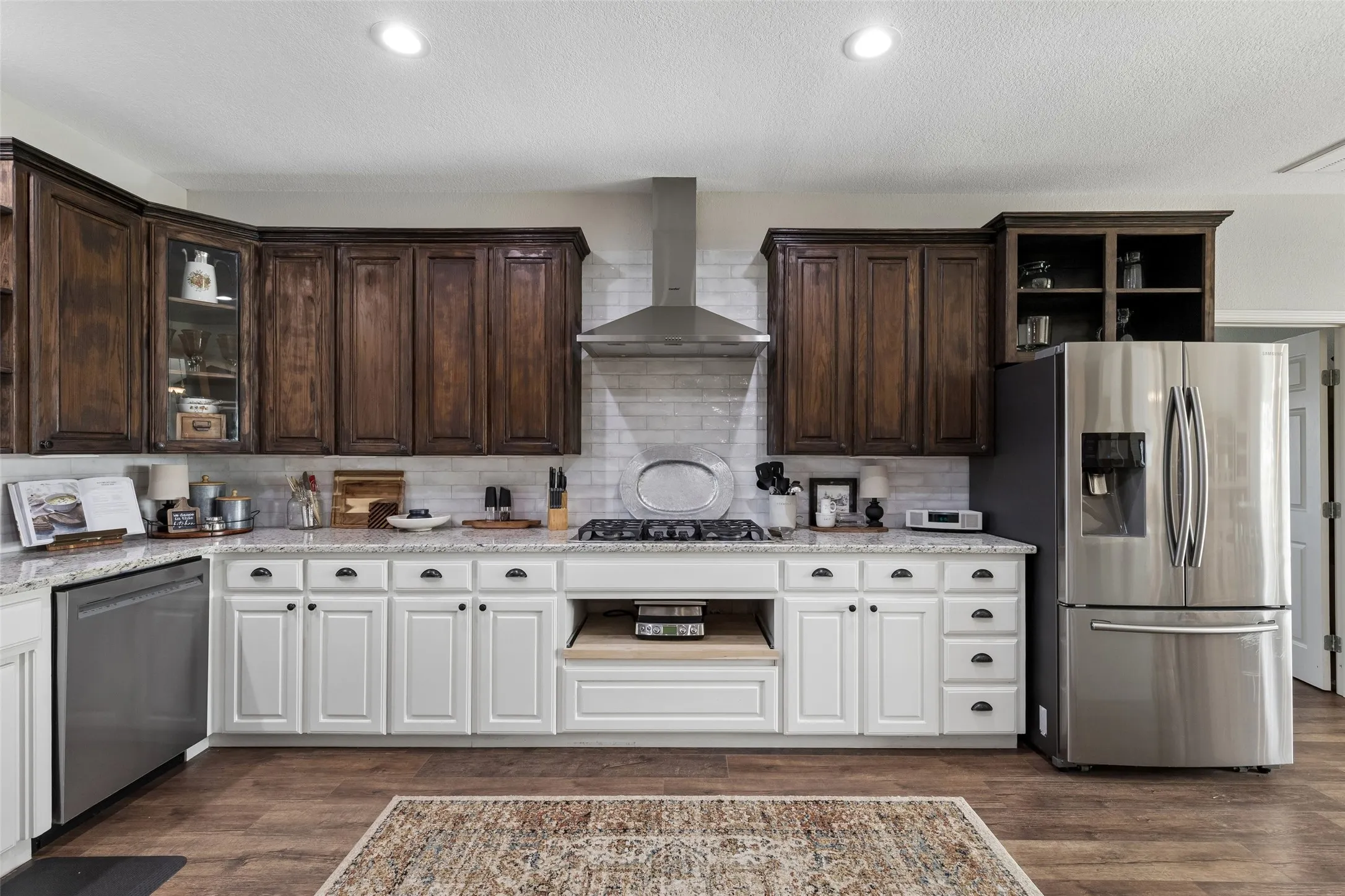 Single Family Residence For Sale in Fannin County , 8677 Fm 1553, Leonard, Texas 75452, 4 Bedroom, 3 Bathroom, 2 Garage spaces, 3,075 Sqft, built in 2019, mls#21288415, Real Estate Agent in Leonard, Homes For Sale in Fannin county, Homes For Sale in Leonard, Realtor in Leonard Texas, Real Estate Brokerage Independent Realty Texas, Luminita Cordes Realtor