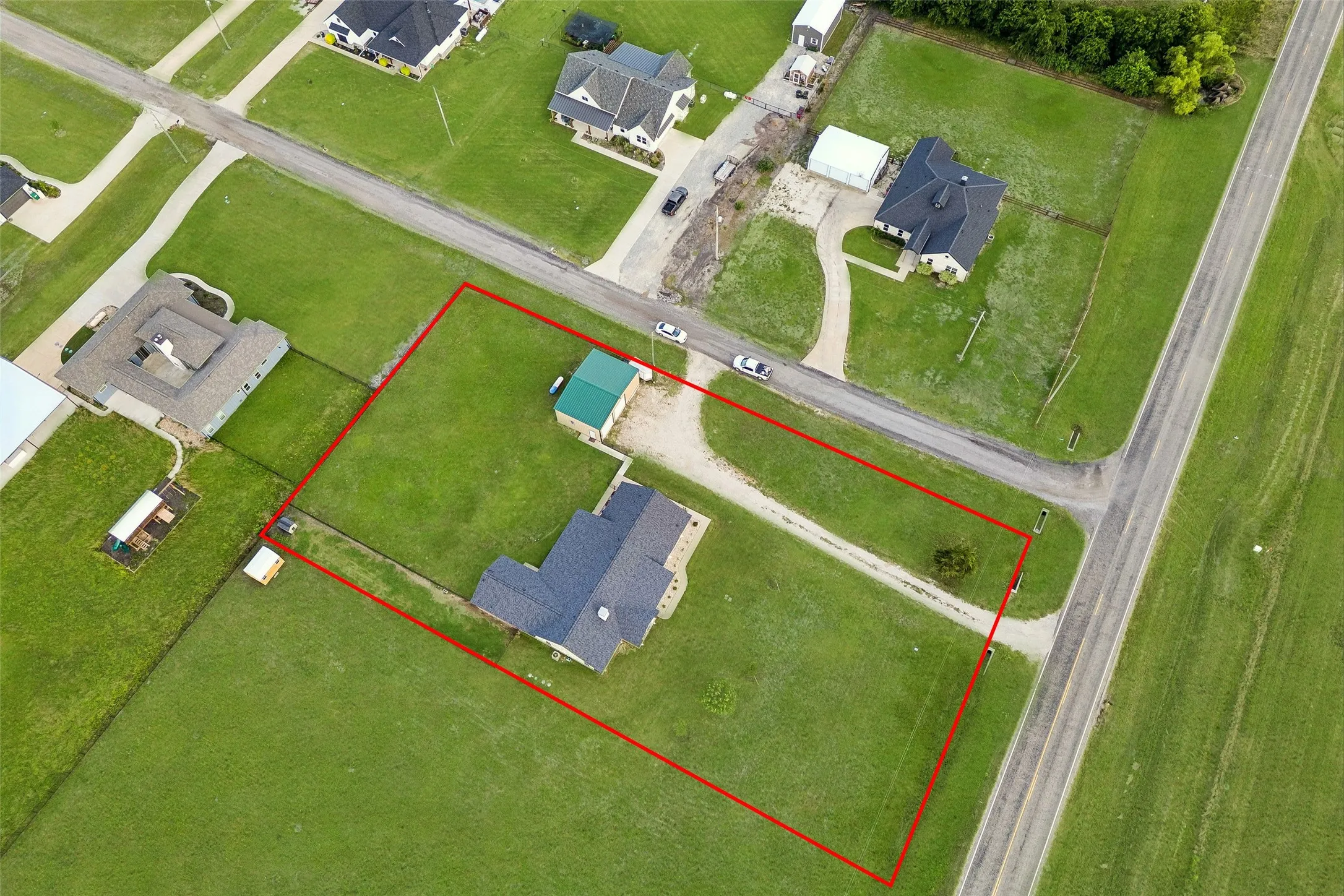 Single Family Residence For Sale in Fannin County , 8677 Fm 1553, Leonard, Texas 75452, 4 Bedroom, 3 Bathroom, 2 Garage spaces, 3,075 Sqft, built in 2019, mls#21288415, Real Estate Agent in Leonard, Homes For Sale in Fannin county, Homes For Sale in Leonard, Realtor in Leonard Texas, Real Estate Brokerage Independent Realty Texas, Luminita Cordes Realtor