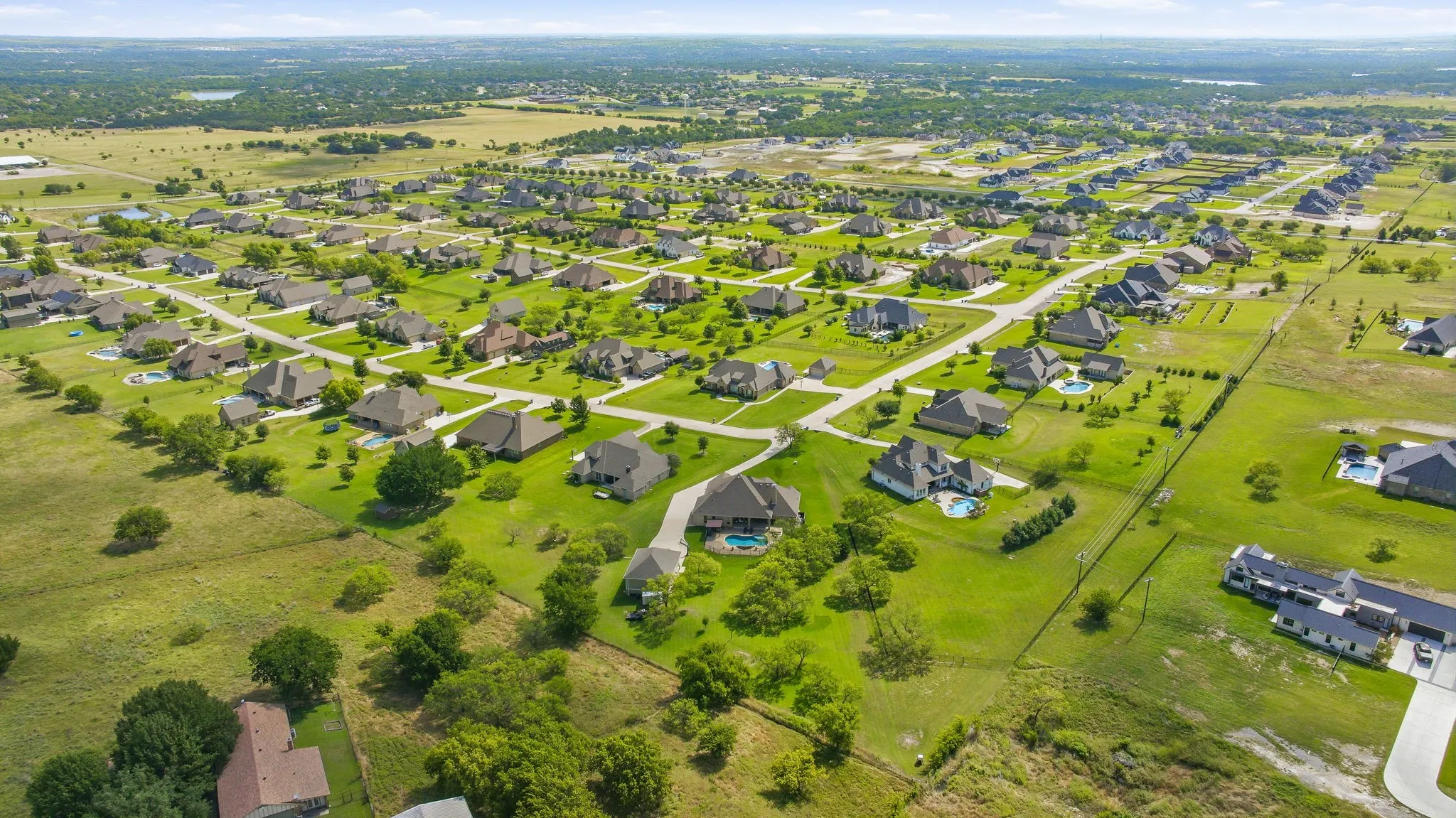 Single Family Residence For Sale in Parker County , 188 Bearclaw Circle, Aledo, Texas 76008, 4 Bedroom, 2 Bathroom, 3 Garage spaces, 3,062 Sqft, built in 2014, mls#21301378, Real Estate Agent in Aledo, Homes For Sale in Parker county, Homes For Sale in Aledo, Realtor in Aledo Texas, Real Estate Brokerage Independent Realty Texas, Luminita Cordes Realtor