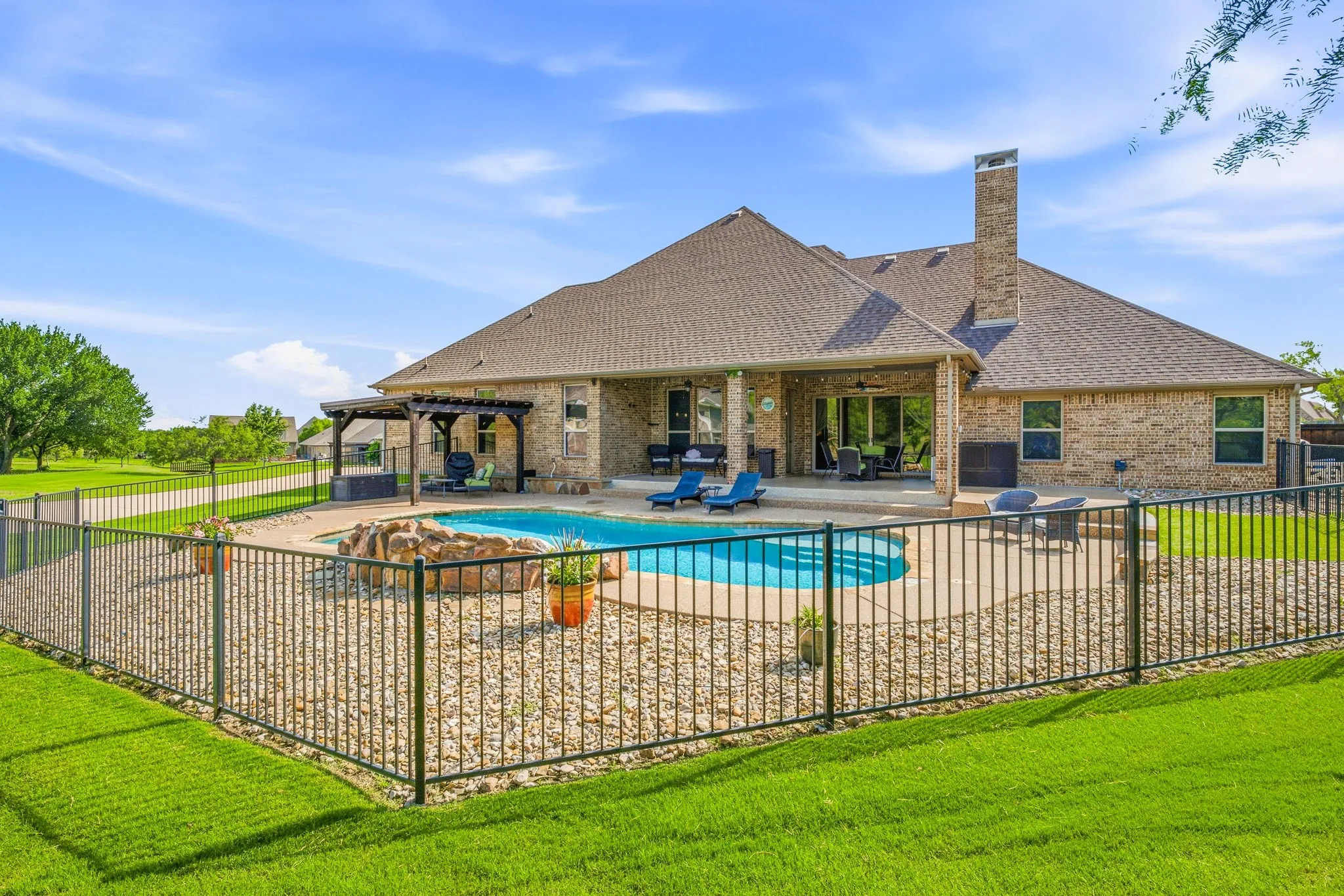 Single Family Residence For Sale in Parker County , 188 Bearclaw Circle, Aledo, Texas 76008, 4 Bedroom, 2 Bathroom, 3 Garage spaces, 3,062 Sqft, built in 2014, mls#21301378, Real Estate Agent in Aledo, Homes For Sale in Parker county, Homes For Sale in Aledo, Realtor in Aledo Texas, Real Estate Brokerage Independent Realty Texas, Luminita Cordes Realtor
