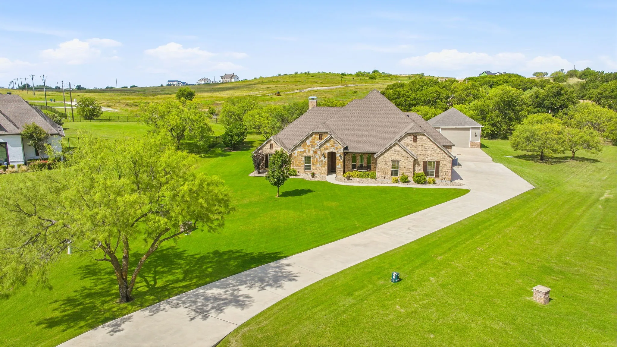 Single Family Residence For Sale in Parker County , 188 Bearclaw Circle, Aledo, Texas 76008, 4 Bedroom, 2 Bathroom, 3 Garage spaces, 3,062 Sqft, built in 2014, mls#21301378, Real Estate Agent in Aledo, Homes For Sale in Parker county, Homes For Sale in Aledo, Realtor in Aledo Texas, Real Estate Brokerage Independent Realty Texas, Luminita Cordes Realtor
