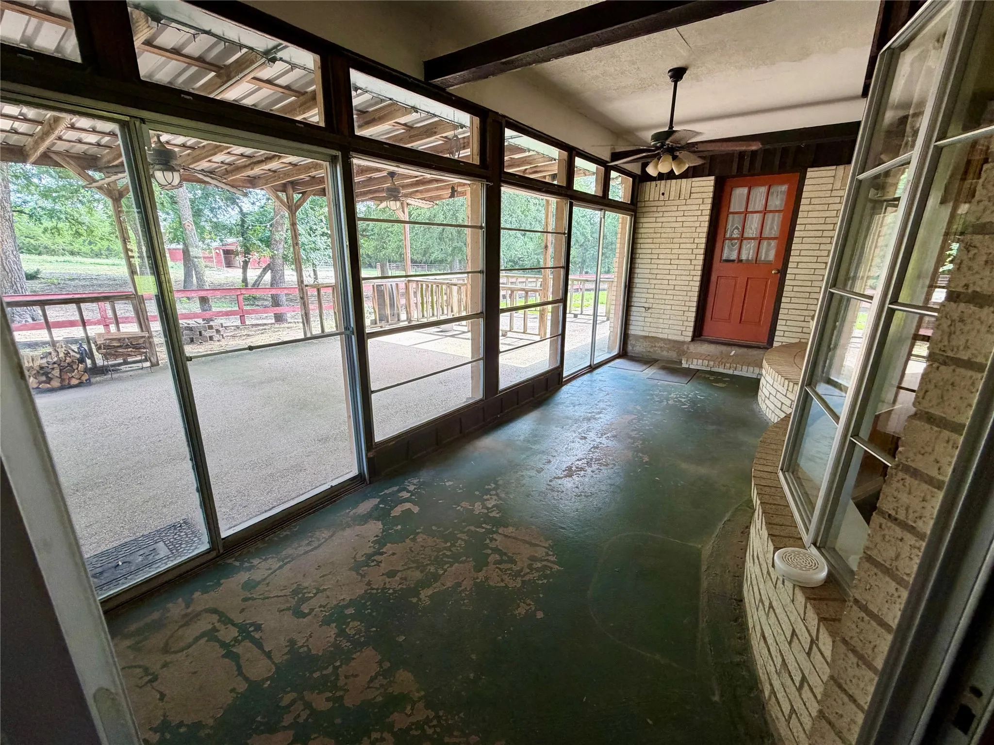 Retail For Sale in Ellis County , 4611-A FM 1387, Midlothian, Texas 76065, 0, 0, Garage spaces, 0 Sqft, built in 1974, mls#21304515, Real Estate Agent in Midlothian, Homes For Sale in Ellis county, Homes For Sale in Midlothian, Realtor in Midlothian Texas, Real Estate Brokerage Independent Realty Texas, Luminita Cordes Realtor