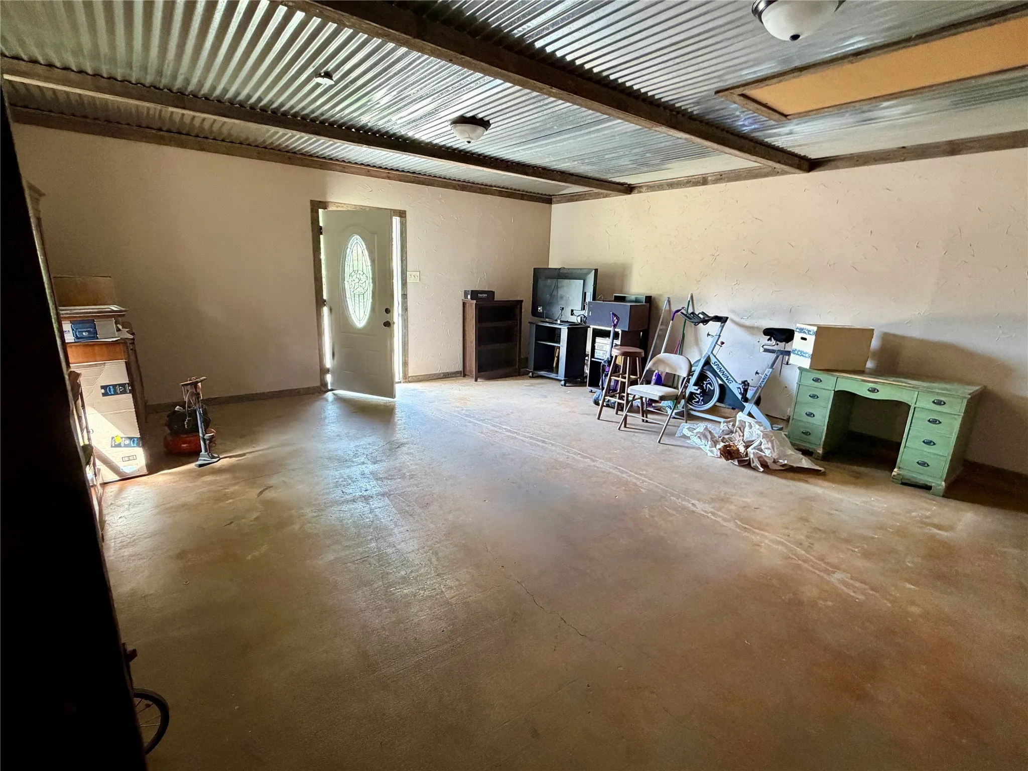 Retail For Sale in Ellis County , 4611-A FM 1387, Midlothian, Texas 76065, 0, 0, Garage spaces, 0 Sqft, built in 1974, mls#21304515, Real Estate Agent in Midlothian, Homes For Sale in Ellis county, Homes For Sale in Midlothian, Realtor in Midlothian Texas, Real Estate Brokerage Independent Realty Texas, Luminita Cordes Realtor