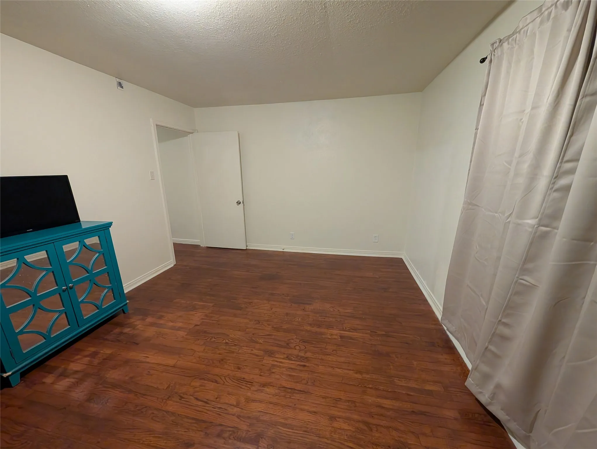Single Family Residence For Sale in Tom Green County , 3223 Travis Street, San Angelo, Texas 76903, 3 Bedroom, 2 Bathroom, 1 Garage spaces, 1,632 Sqft, built in 1953, mls#21304517, Real Estate Agent in San Angelo, Homes For Sale in Tom Green county, Homes For Sale in San Angelo, Realtor in San Angelo Texas, Real Estate Brokerage Independent Realty Texas, Luminita Cordes Realtor