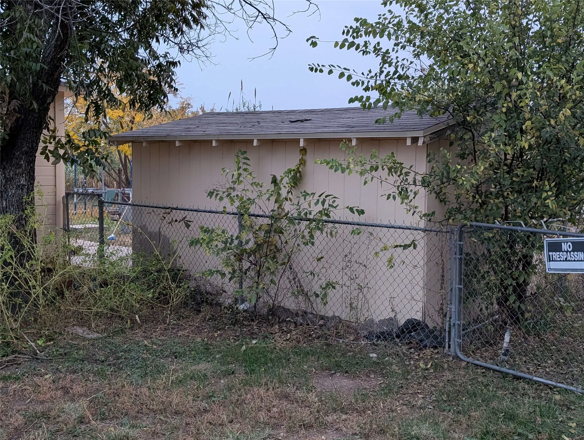Single Family Residence For Sale in Tom Green County , 3223 Travis Street, San Angelo, Texas 76903, 3 Bedroom, 2 Bathroom, 1 Garage spaces, 1,632 Sqft, built in 1953, mls#21304517, Real Estate Agent in San Angelo, Homes For Sale in Tom Green county, Homes For Sale in San Angelo, Realtor in San Angelo Texas, Real Estate Brokerage Independent Realty Texas, Luminita Cordes Realtor