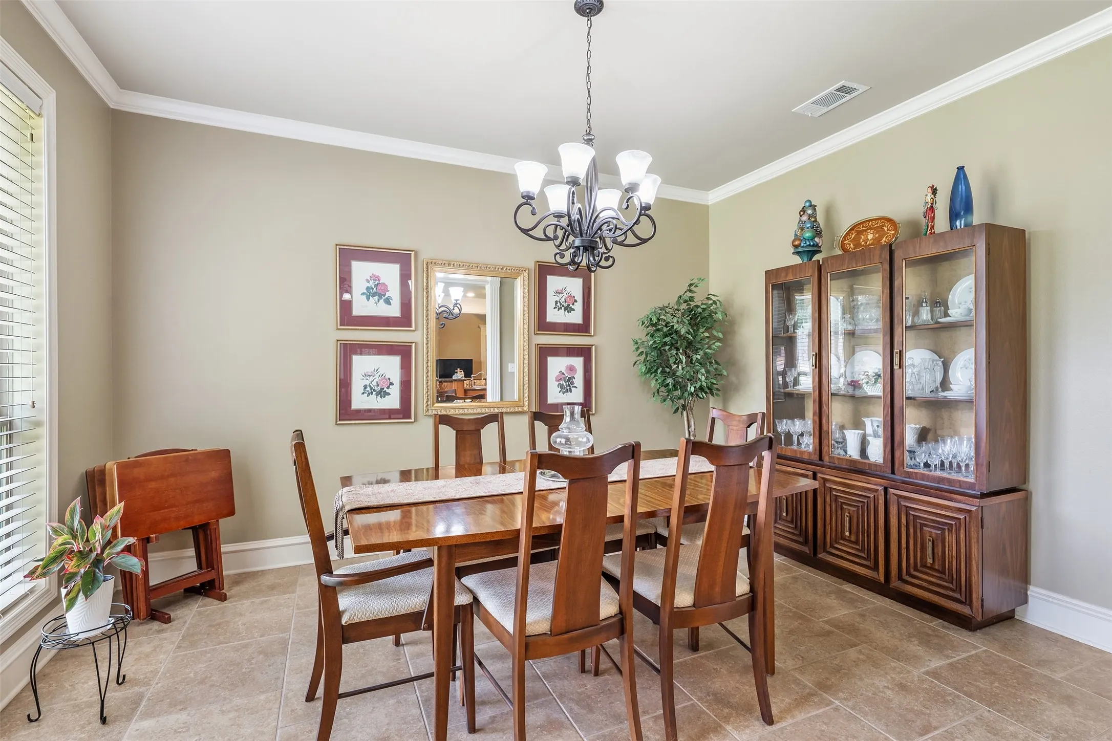 Single Family Residence For Sale in Smith County , 16532 Milwood, Tyler, Texas 75703, 3 Bedroom, 2 Bathroom, 2 Garage spaces, 1,962 Sqft, built in 2007, mls#21304503, Real Estate Agent in Tyler, Homes For Sale in Smith county, Homes For Sale in Tyler, Realtor in Tyler Texas, Real Estate Brokerage Independent Realty Texas, Luminita Cordes Realtor