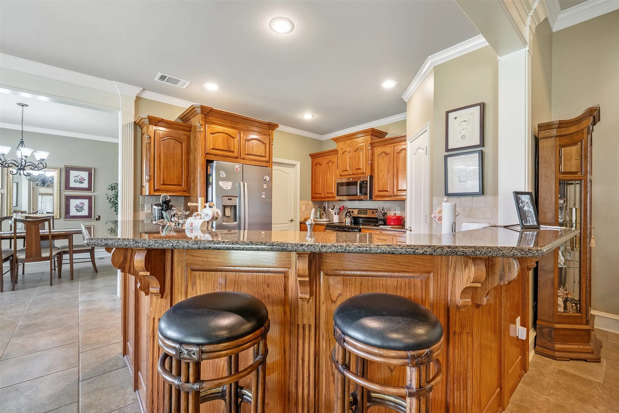 Single Family Residence For Sale in Smith County , 16532 Milwood, Tyler, Texas 75703, 3 Bedroom, 2 Bathroom, 2 Garage spaces, 1,962 Sqft, built in 2007, mls#21304503, Real Estate Agent in Tyler, Homes For Sale in Smith county, Homes For Sale in Tyler, Realtor in Tyler Texas, Real Estate Brokerage Independent Realty Texas, Luminita Cordes Realtor