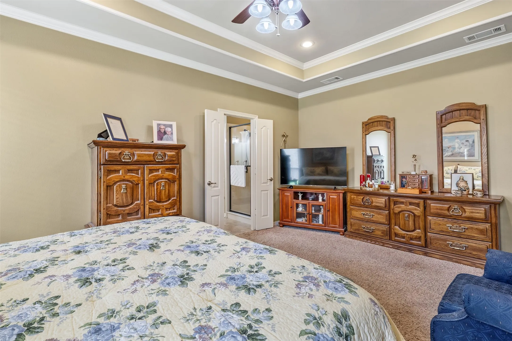 Single Family Residence For Sale in Smith County , 16532 Milwood, Tyler, Texas 75703, 3 Bedroom, 2 Bathroom, 2 Garage spaces, 1,962 Sqft, built in 2007, mls#21304503, Real Estate Agent in Tyler, Homes For Sale in Smith county, Homes For Sale in Tyler, Realtor in Tyler Texas, Real Estate Brokerage Independent Realty Texas, Luminita Cordes Realtor