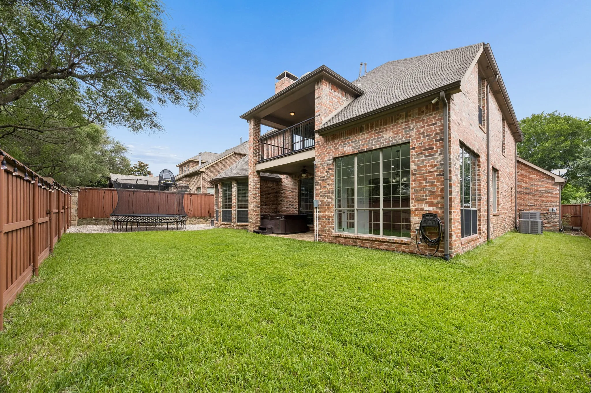 Single Family Residence For Sale in Collin County , 8709 Herns Meadow Lane, Mc Kinney, Texas 75071, 4 Bedroom, 4 Bathroom, 2 Garage spaces, 3,517 Sqft, built in 2005, mls#21303367, Real Estate Agent in Mc Kinney, Homes For Sale in Collin county, Homes For Sale in Mc Kinney, Realtor in Mc Kinney Texas, Real Estate Brokerage Independent Realty Texas, Luminita Cordes Realtor