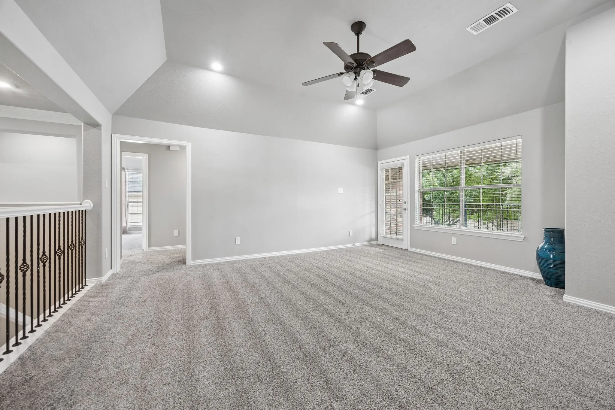 Single Family Residence For Sale in Collin County , 8709 Herns Meadow Lane, Mc Kinney, Texas 75071, 4 Bedroom, 4 Bathroom, 2 Garage spaces, 3,517 Sqft, built in 2005, mls#21303367, Real Estate Agent in Mc Kinney, Homes For Sale in Collin county, Homes For Sale in Mc Kinney, Realtor in Mc Kinney Texas, Real Estate Brokerage Independent Realty Texas, Luminita Cordes Realtor