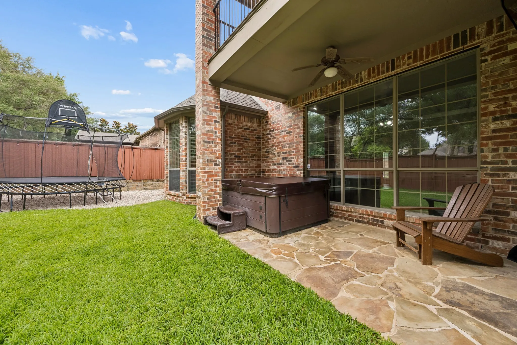 Single Family Residence For Sale in Collin County , 8709 Herns Meadow Lane, Mc Kinney, Texas 75071, 4 Bedroom, 4 Bathroom, 2 Garage spaces, 3,517 Sqft, built in 2005, mls#21303367, Real Estate Agent in Mc Kinney, Homes For Sale in Collin county, Homes For Sale in Mc Kinney, Realtor in Mc Kinney Texas, Real Estate Brokerage Independent Realty Texas, Luminita Cordes Realtor