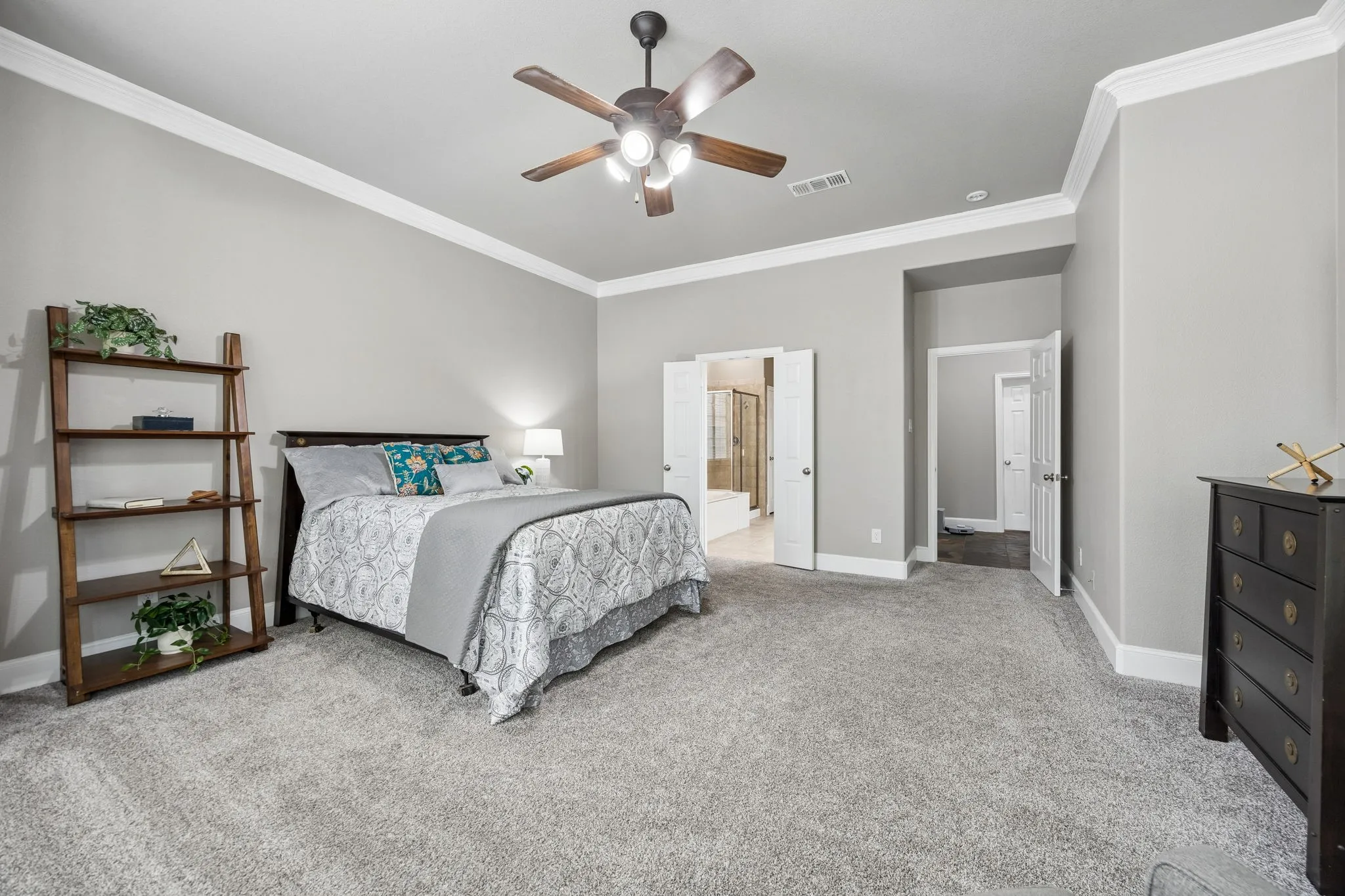 Single Family Residence For Sale in Collin County , 8709 Herns Meadow Lane, Mc Kinney, Texas 75071, 4 Bedroom, 4 Bathroom, 2 Garage spaces, 3,517 Sqft, built in 2005, mls#21303367, Real Estate Agent in Mc Kinney, Homes For Sale in Collin county, Homes For Sale in Mc Kinney, Realtor in Mc Kinney Texas, Real Estate Brokerage Independent Realty Texas, Luminita Cordes Realtor