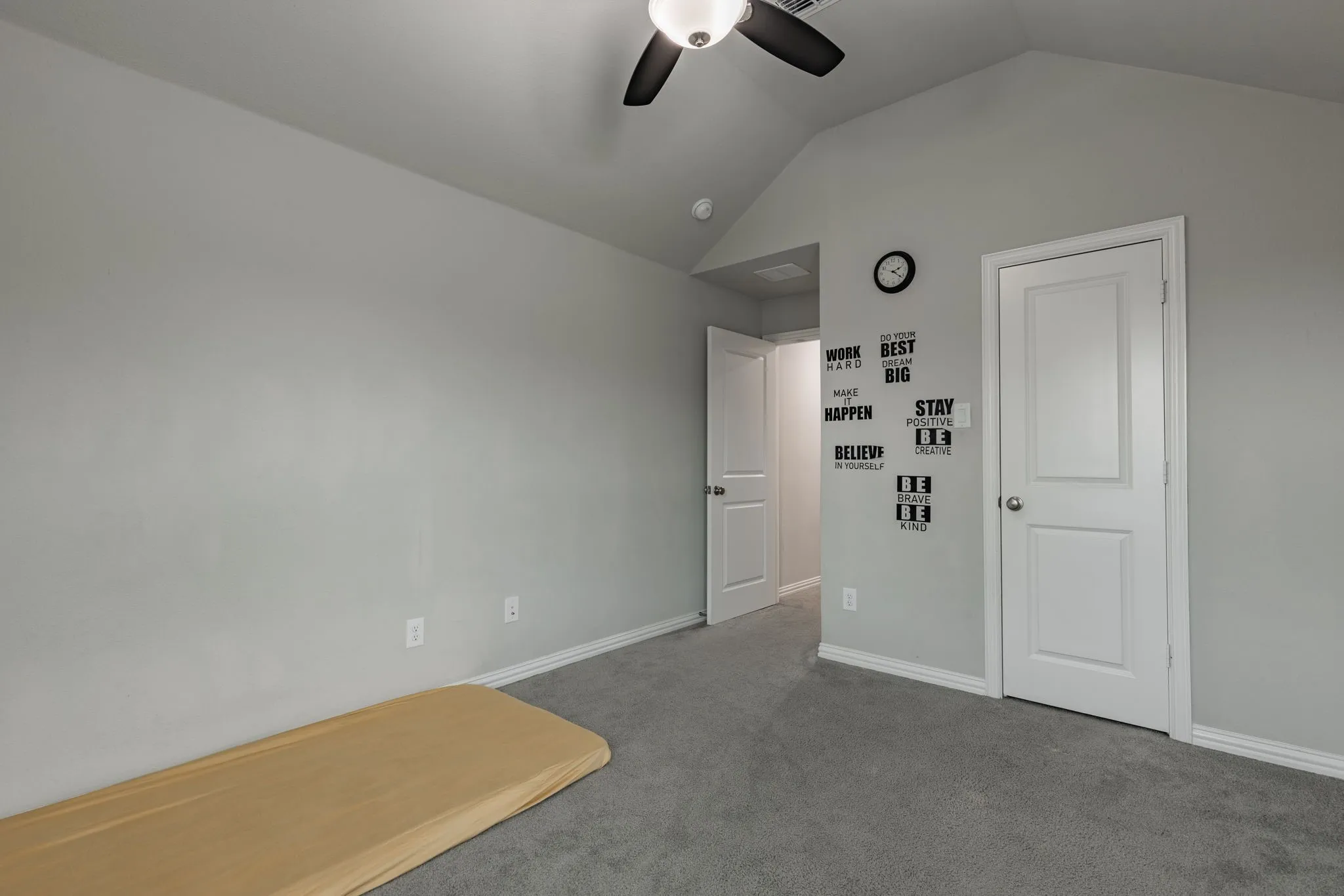 Single Family Residence For Sale in Collin County , 12163 Curry Creek Drive, Frisco, Texas 75035, 4 Bedroom, 3 Bathroom, 2 Garage spaces, 3,035 Sqft, built in 2017, mls#21303910, Real Estate Agent in Frisco, Homes For Sale in Collin county, Homes For Sale in Frisco, Realtor in Frisco Texas, Real Estate Brokerage Independent Realty Texas, Luminita Cordes Realtor