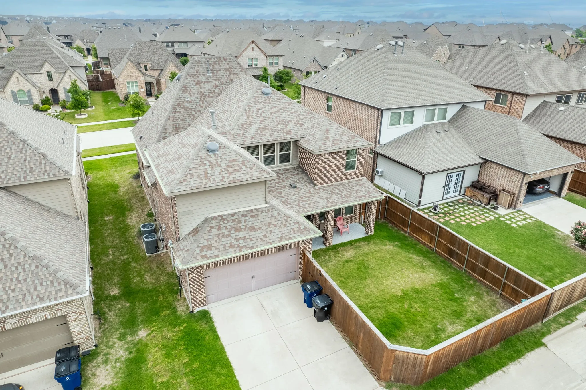 Single Family Residence For Sale in Collin County , 12163 Curry Creek Drive, Frisco, Texas 75035, 4 Bedroom, 3 Bathroom, 2 Garage spaces, 3,035 Sqft, built in 2017, mls#21303910, Real Estate Agent in Frisco, Homes For Sale in Collin county, Homes For Sale in Frisco, Realtor in Frisco Texas, Real Estate Brokerage Independent Realty Texas, Luminita Cordes Realtor