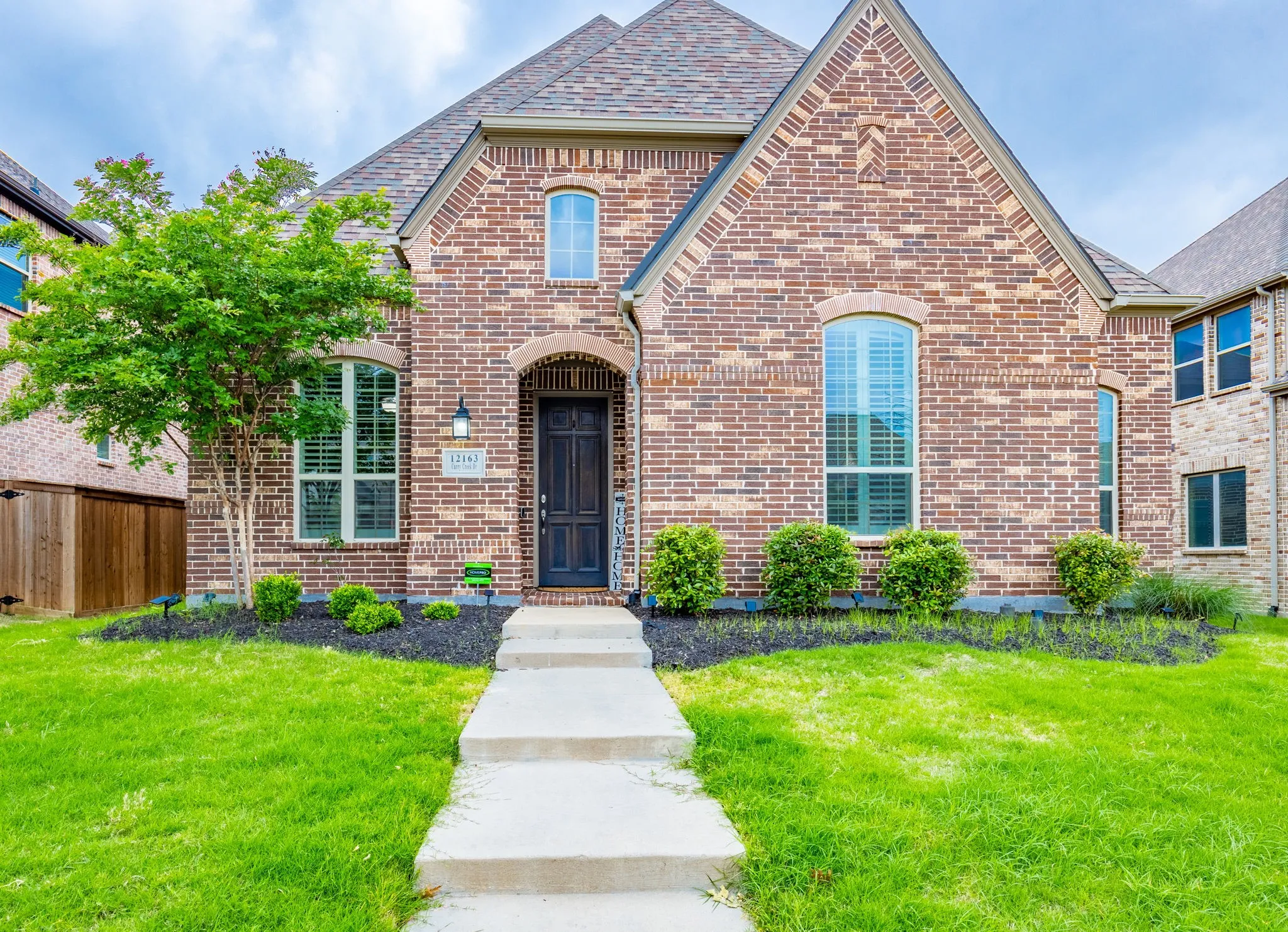 Single Family Residence For Sale in Collin County , 12163 Curry Creek Drive, Frisco, Texas 75035, 4 Bedroom, 3 Bathroom, 2 Garage spaces, 3,035 Sqft, built in 2017, mls#21303910, Real Estate Agent in Frisco, Homes For Sale in Collin county, Homes For Sale in Frisco, Realtor in Frisco Texas, Real Estate Brokerage Independent Realty Texas, Luminita Cordes Realtor