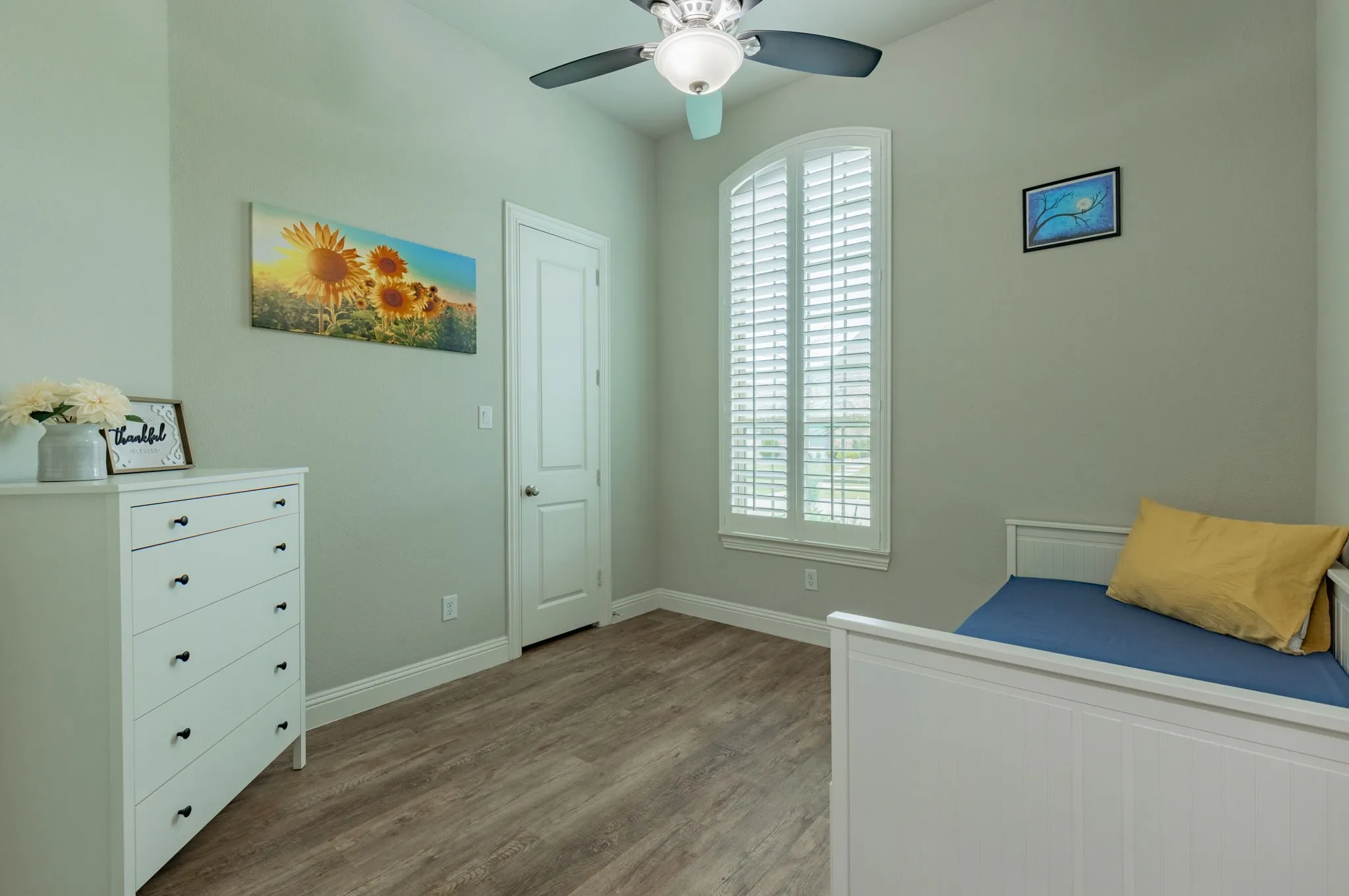 Single Family Residence For Sale in Collin County , 12163 Curry Creek Drive, Frisco, Texas 75035, 4 Bedroom, 3 Bathroom, 2 Garage spaces, 3,035 Sqft, built in 2017, mls#21303910, Real Estate Agent in Frisco, Homes For Sale in Collin county, Homes For Sale in Frisco, Realtor in Frisco Texas, Real Estate Brokerage Independent Realty Texas, Luminita Cordes Realtor