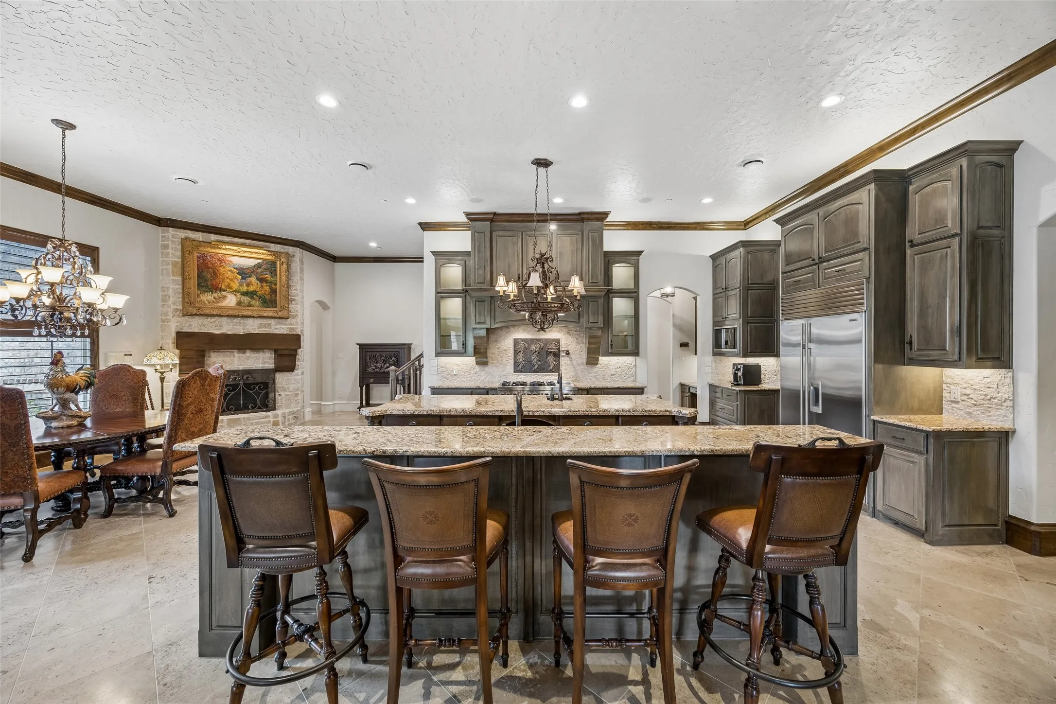Single Family Residence For Sale in Tarrant County , 5804 Chalford Common, Colleyville, Texas 76034, 5 Bedroom, 8 Bathroom, 4 Garage spaces, 7,912 Sqft, built in 2008, mls#21303085, Real Estate Agent in Colleyville, Homes For Sale in Tarrant county, Homes For Sale in Colleyville, Realtor in Colleyville Texas, Real Estate Brokerage Independent Realty Texas, Luminita Cordes Realtor