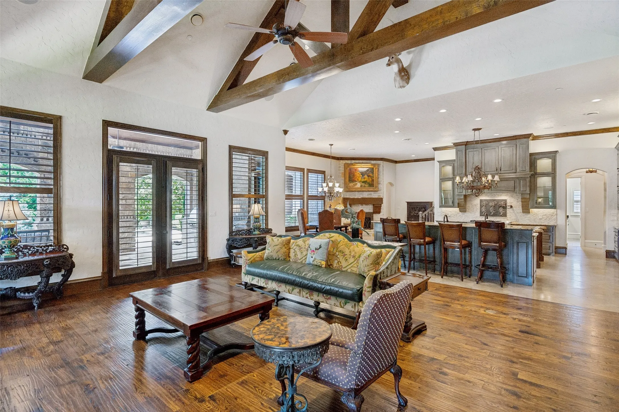 Single Family Residence For Sale in Tarrant County , 5804 Chalford Common, Colleyville, Texas 76034, 5 Bedroom, 8 Bathroom, 4 Garage spaces, 7,912 Sqft, built in 2008, mls#21303085, Real Estate Agent in Colleyville, Homes For Sale in Tarrant county, Homes For Sale in Colleyville, Realtor in Colleyville Texas, Real Estate Brokerage Independent Realty Texas, Luminita Cordes Realtor