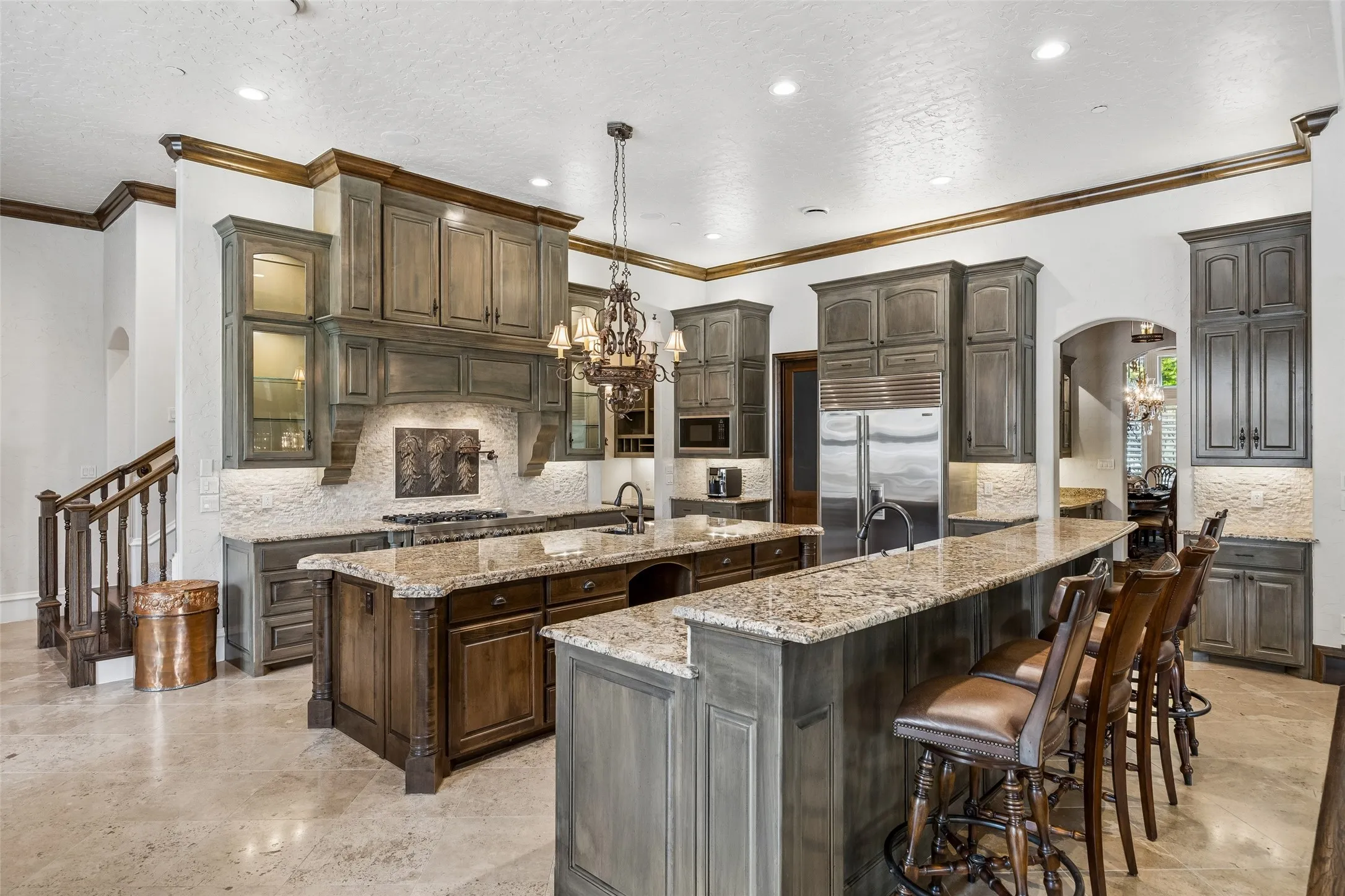Single Family Residence For Sale in Tarrant County , 5804 Chalford Common, Colleyville, Texas 76034, 5 Bedroom, 8 Bathroom, 4 Garage spaces, 7,912 Sqft, built in 2008, mls#21303085, Real Estate Agent in Colleyville, Homes For Sale in Tarrant county, Homes For Sale in Colleyville, Realtor in Colleyville Texas, Real Estate Brokerage Independent Realty Texas, Luminita Cordes Realtor
