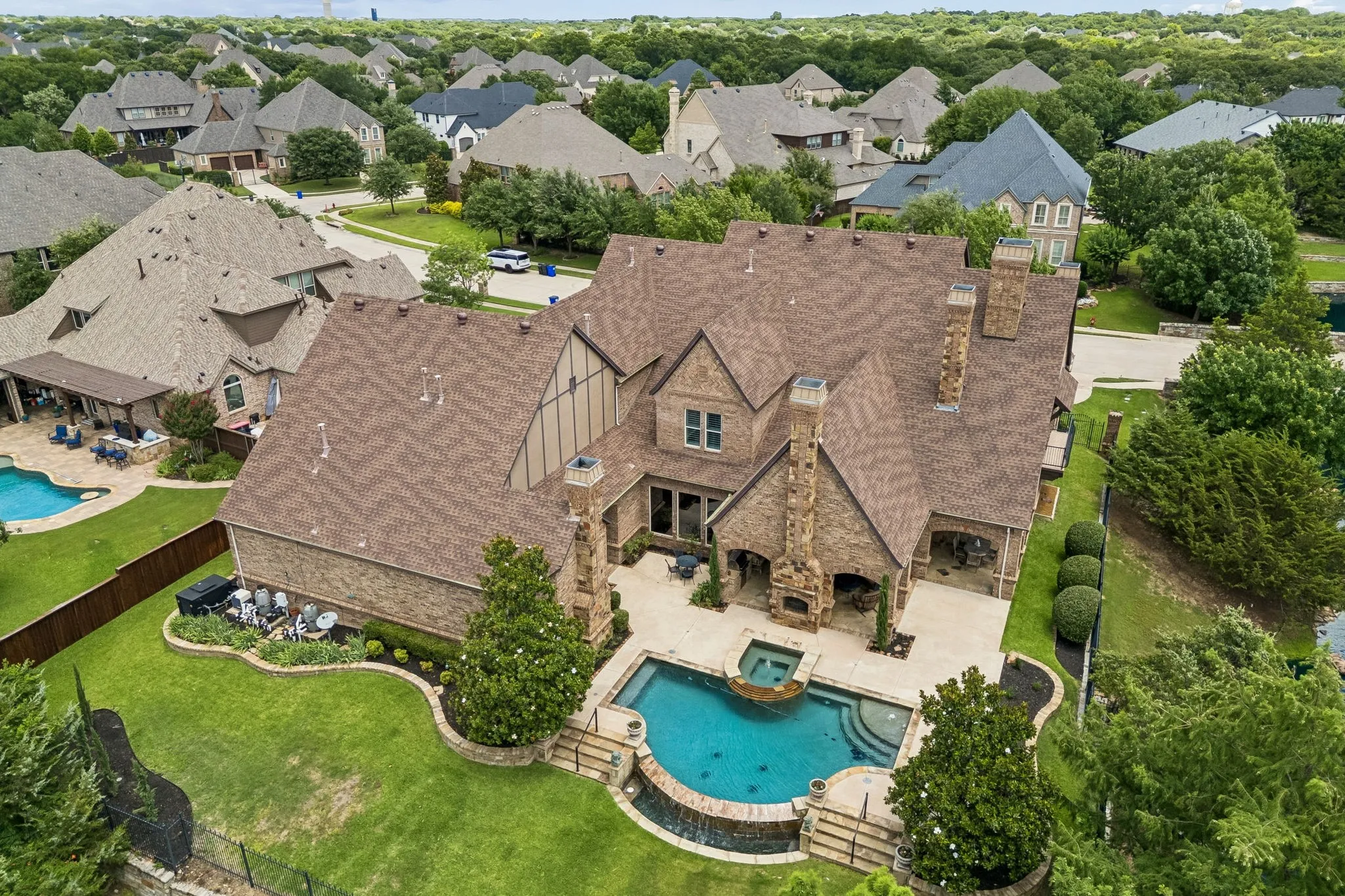 Single Family Residence For Sale in Tarrant County , 5804 Chalford Common, Colleyville, Texas 76034, 5 Bedroom, 8 Bathroom, 4 Garage spaces, 7,912 Sqft, built in 2008, mls#21303085, Real Estate Agent in Colleyville, Homes For Sale in Tarrant county, Homes For Sale in Colleyville, Realtor in Colleyville Texas, Real Estate Brokerage Independent Realty Texas, Luminita Cordes Realtor