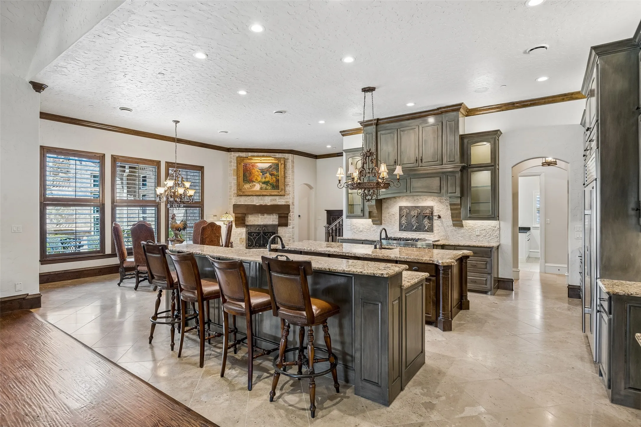 Single Family Residence For Sale in Tarrant County , 5804 Chalford Common, Colleyville, Texas 76034, 5 Bedroom, 8 Bathroom, 4 Garage spaces, 7,912 Sqft, built in 2008, mls#21303085, Real Estate Agent in Colleyville, Homes For Sale in Tarrant county, Homes For Sale in Colleyville, Realtor in Colleyville Texas, Real Estate Brokerage Independent Realty Texas, Luminita Cordes Realtor